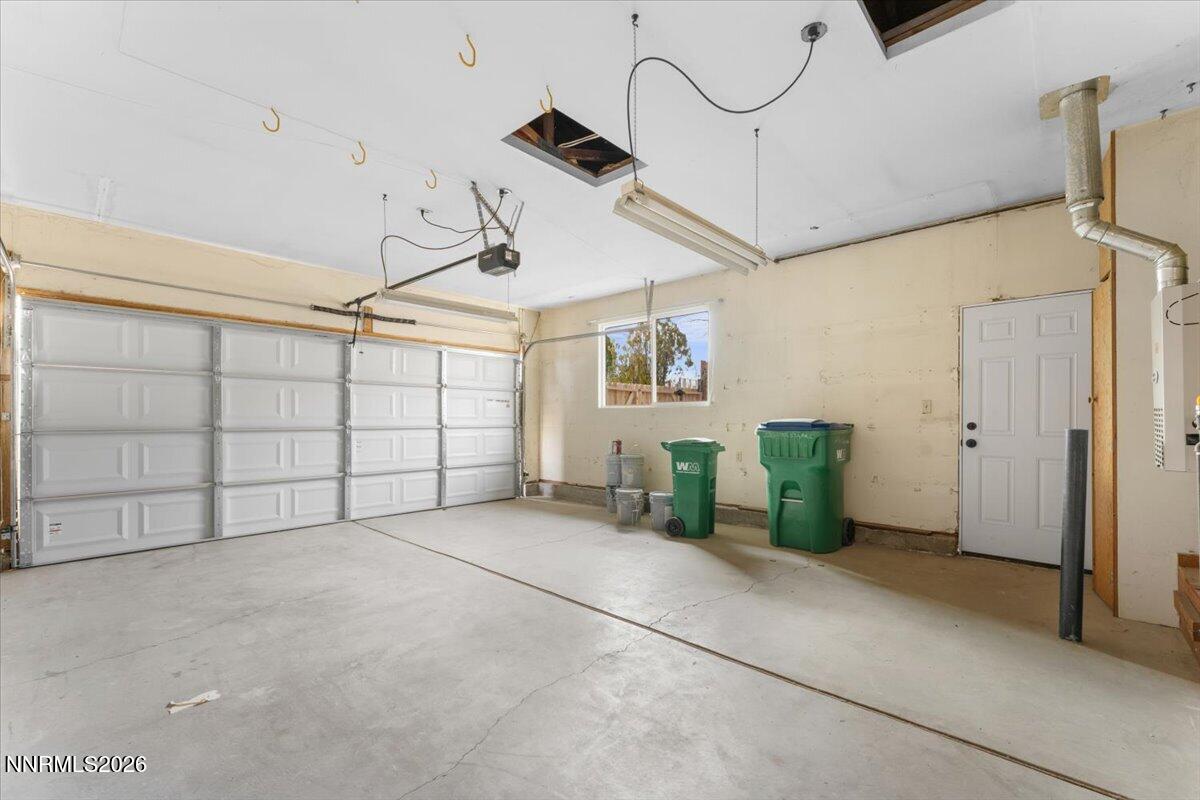 2285 King Edward Drive