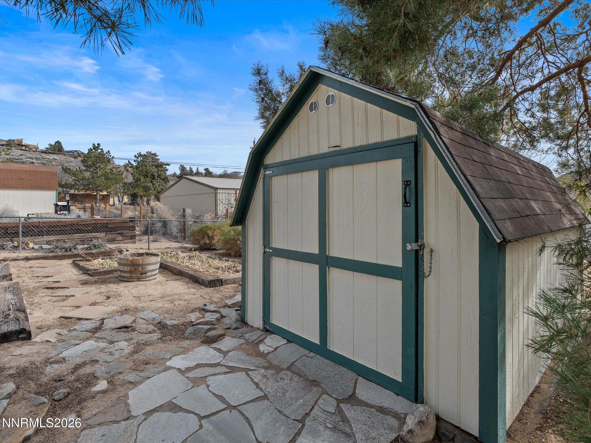 4025 Drake Way
