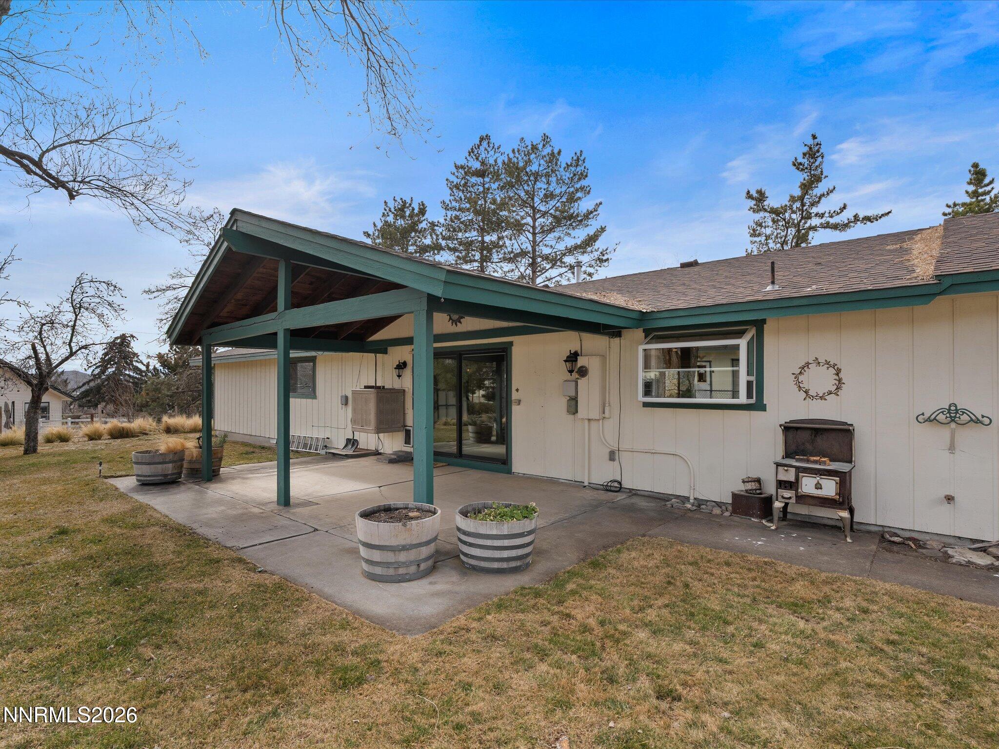 4025 Drake Way