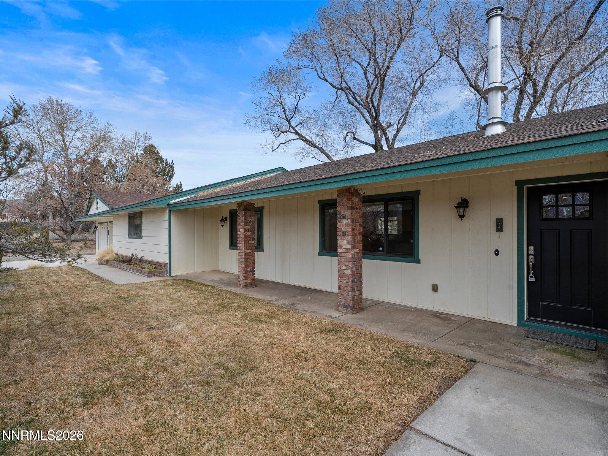 4025 Drake Way