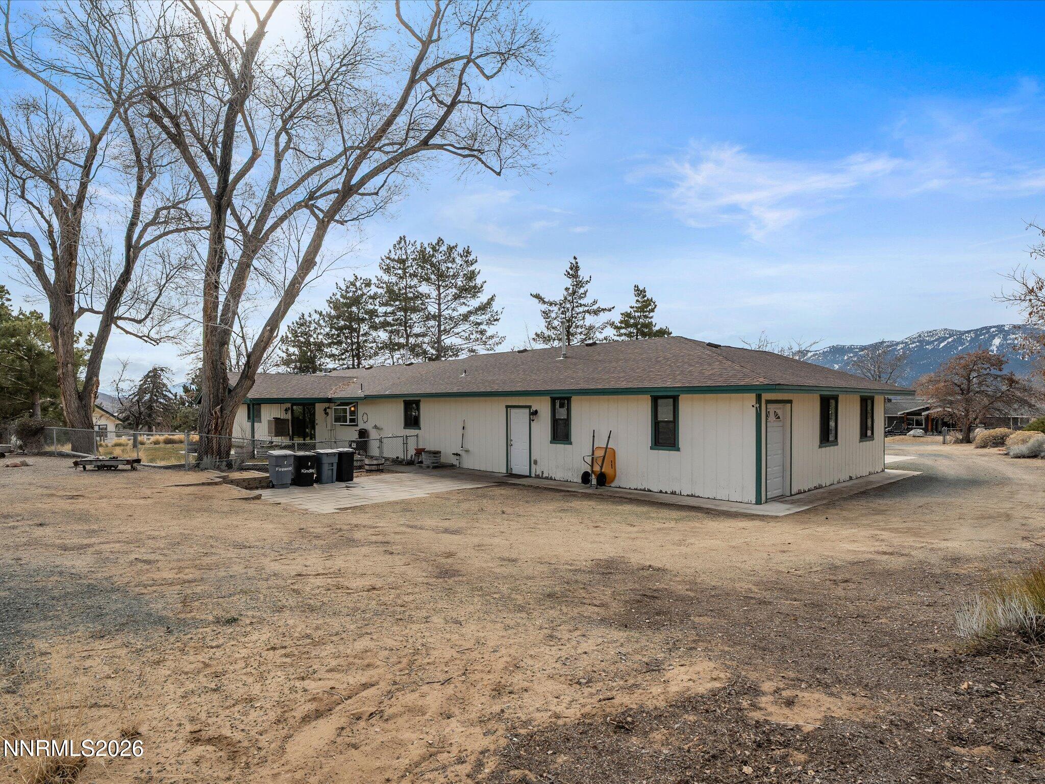 4025 Drake Way