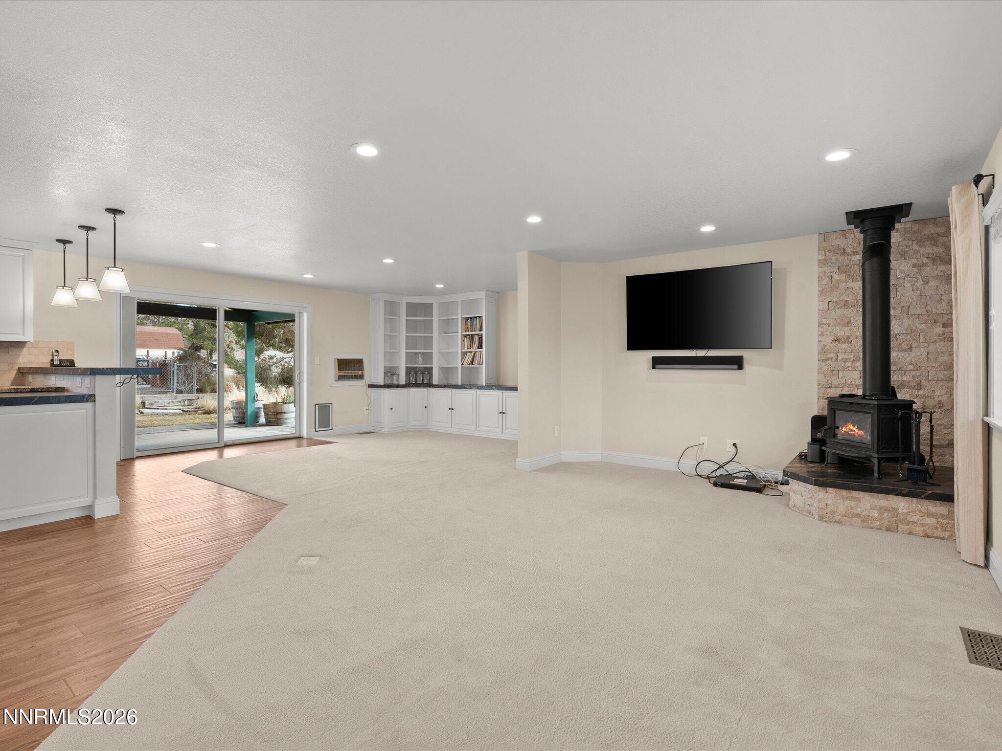 4025 Drake Way