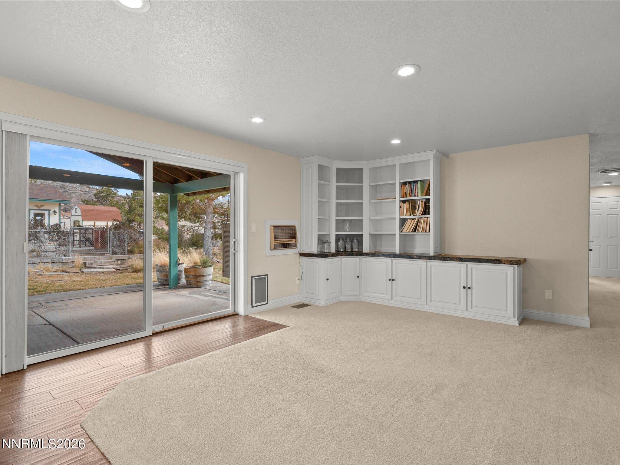 4025 Drake Way