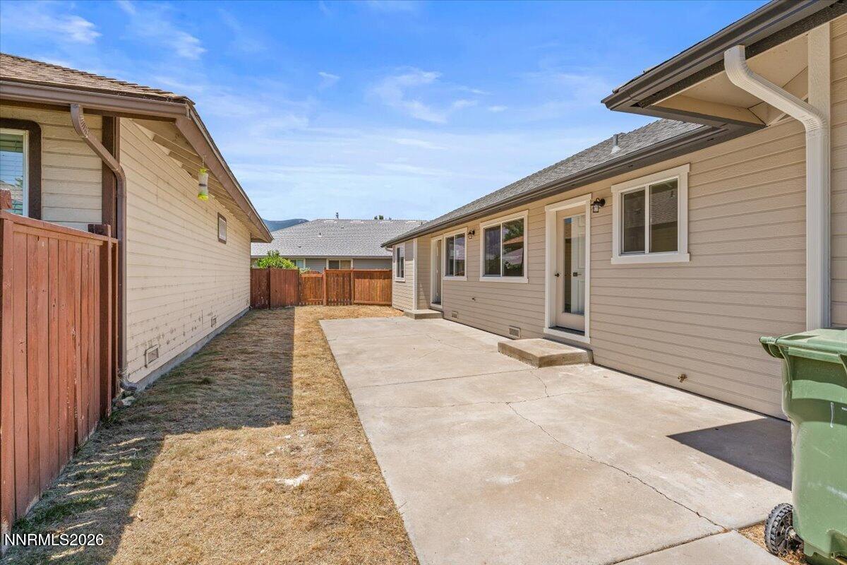 1785 Mahogany Circle