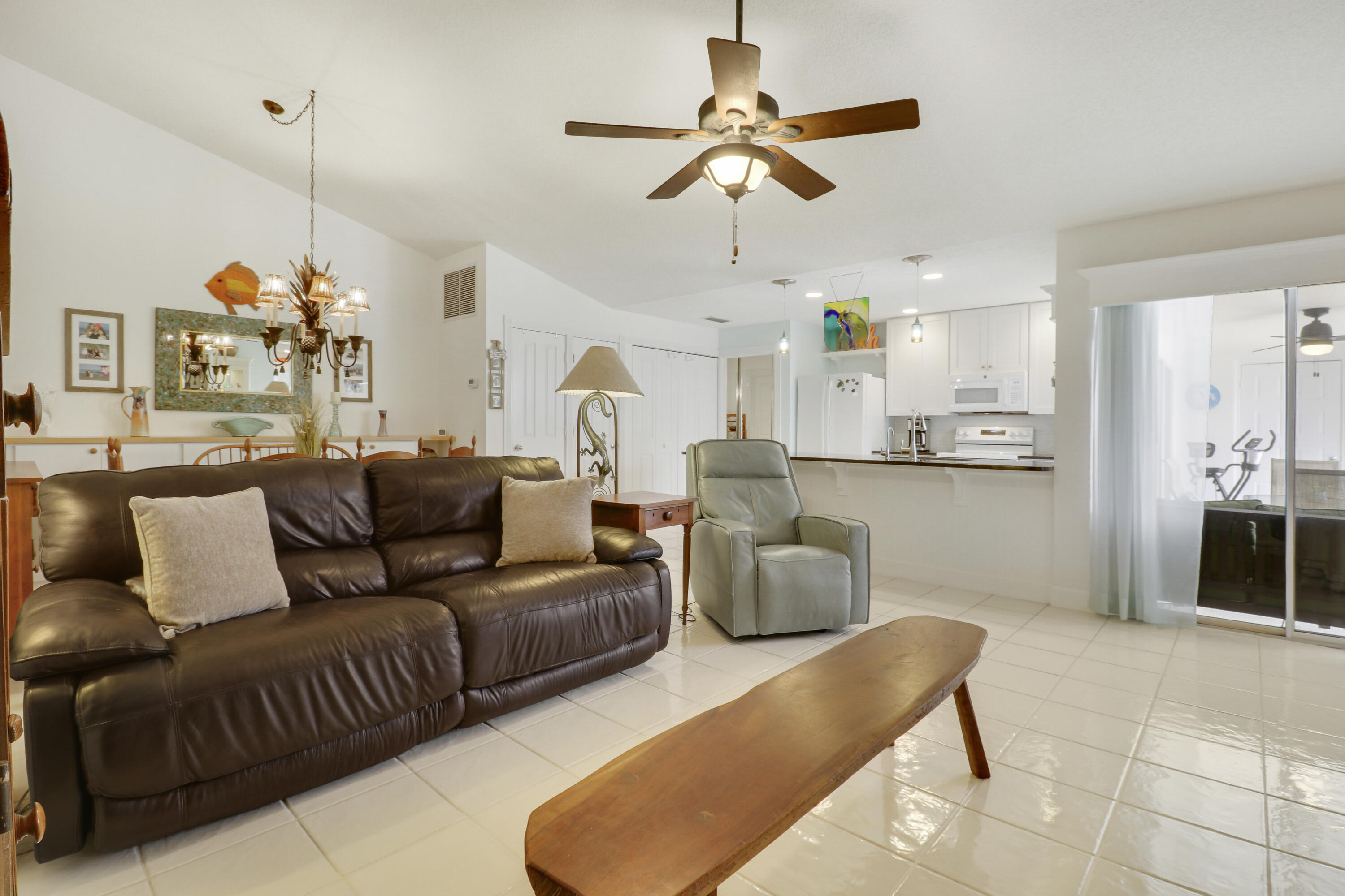 10301 Chapman Oak Court