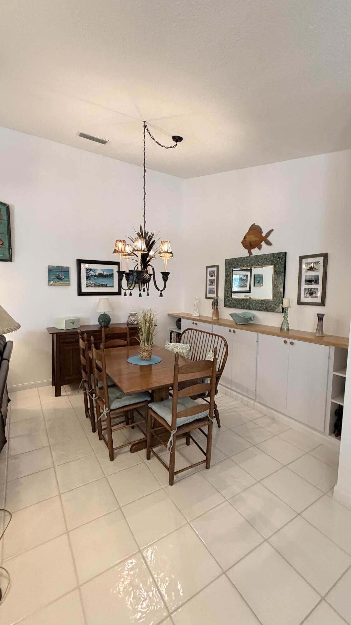 10301 Chapman Oak Court