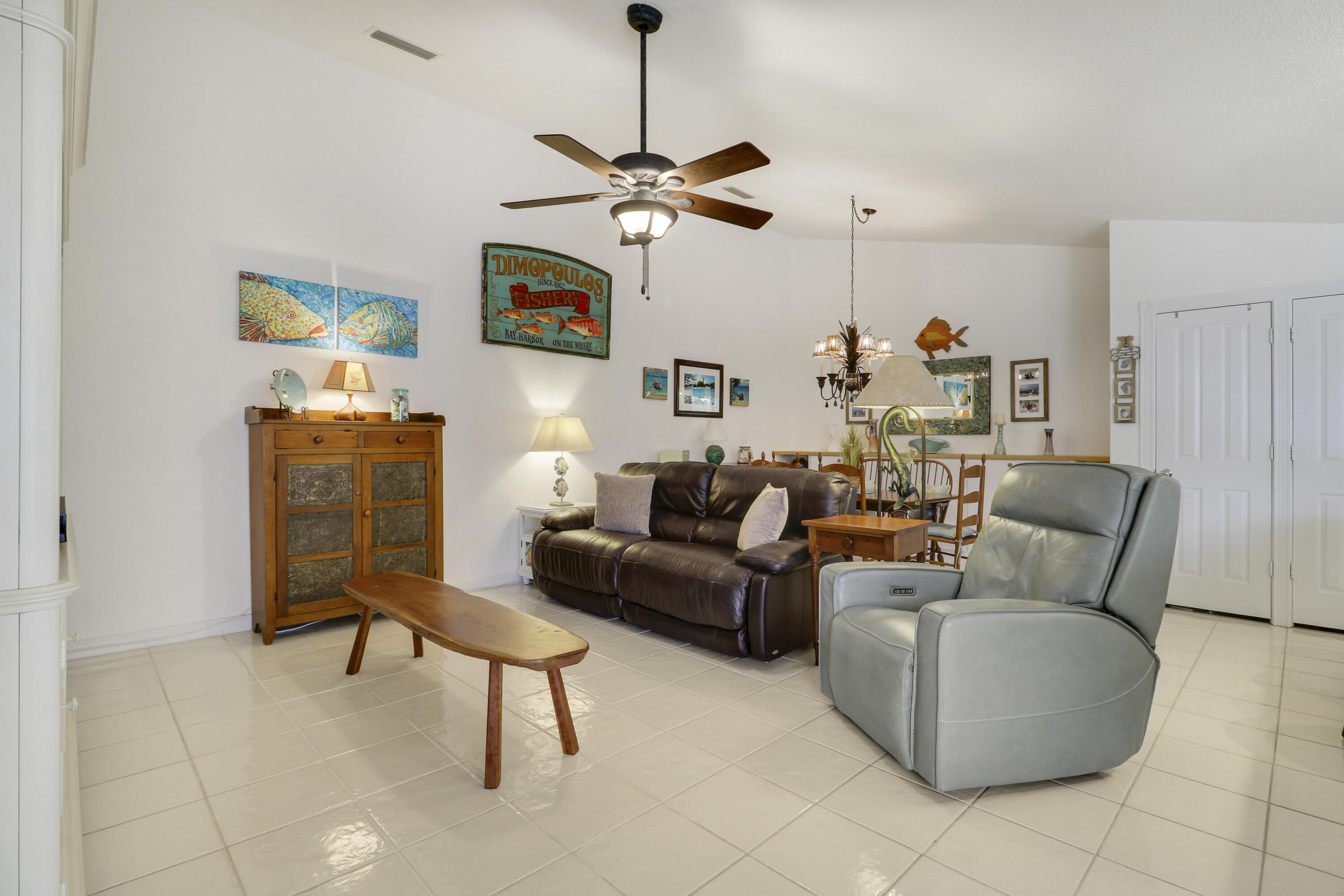10301 Chapman Oak Court