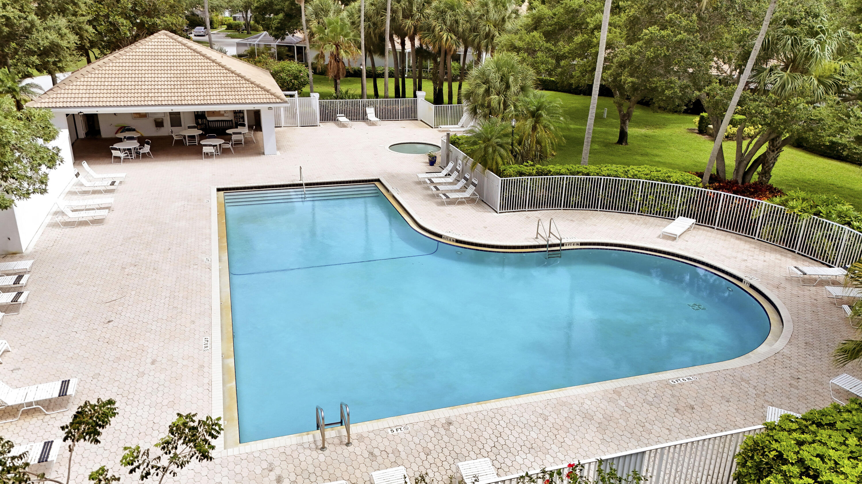10301 Chapman Oak Court