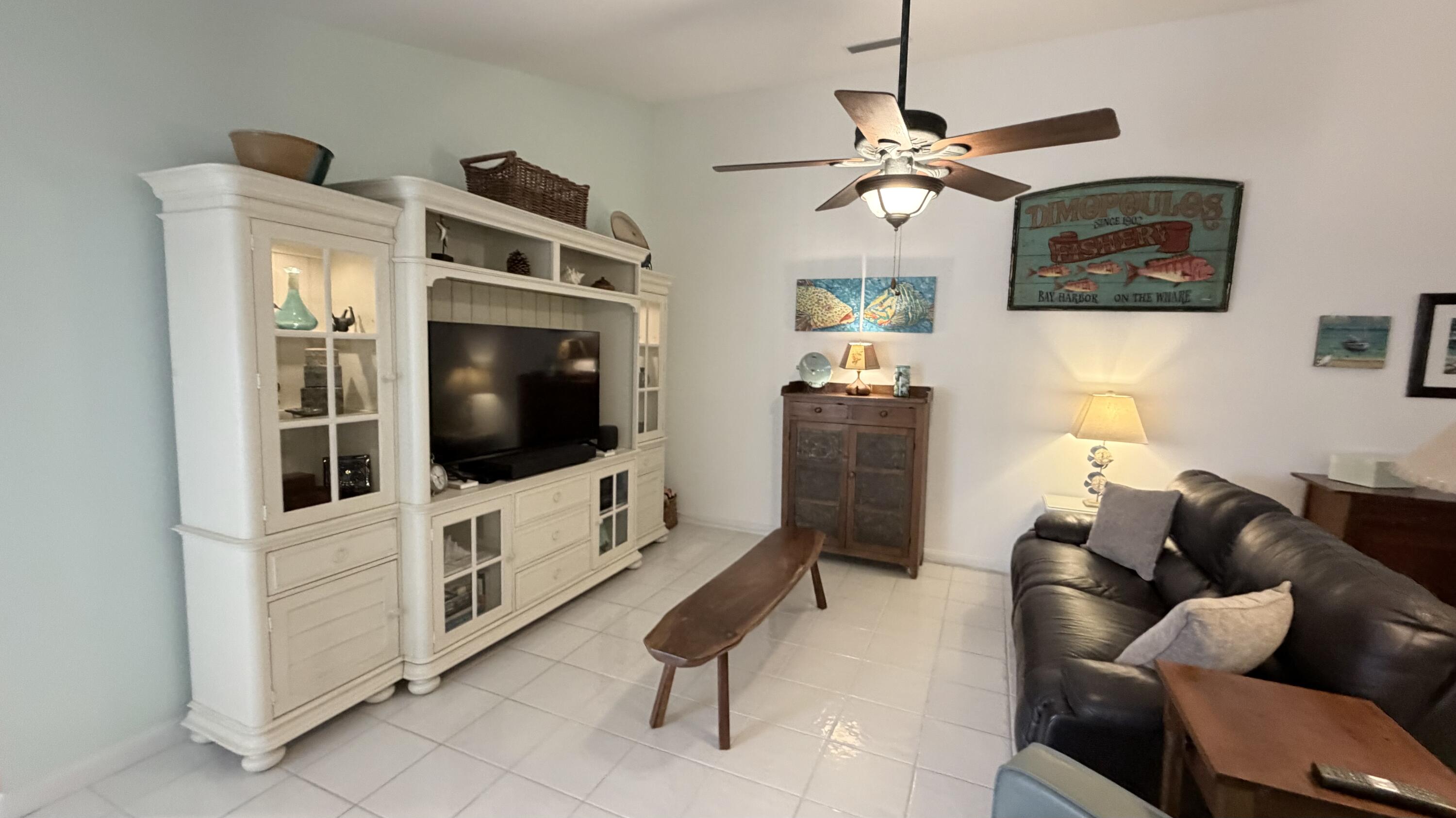 10301 Chapman Oak Court