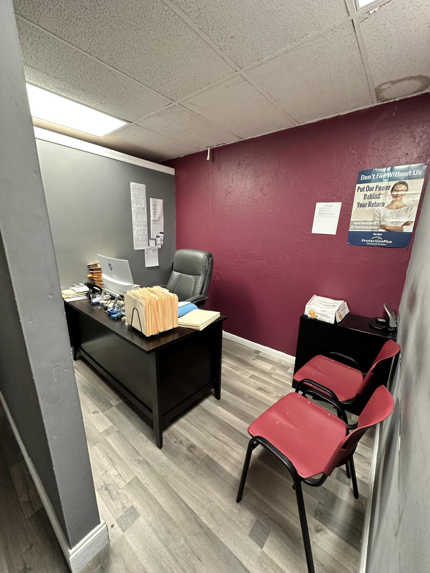 808 E Coast Avenue 808-878