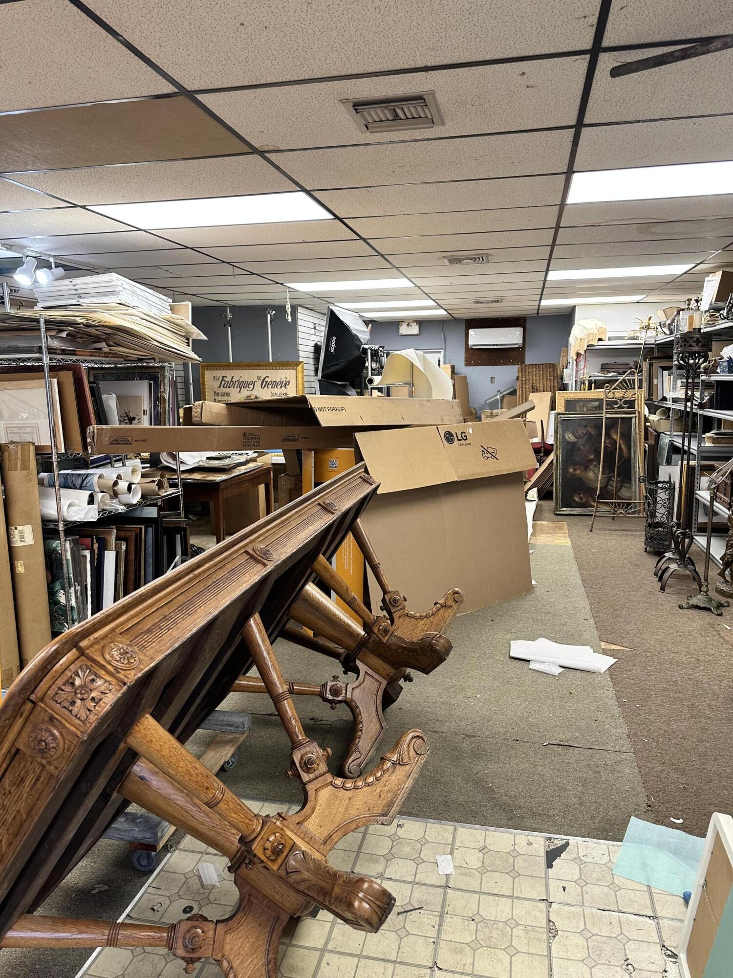 808 E Coast Avenue 808-878