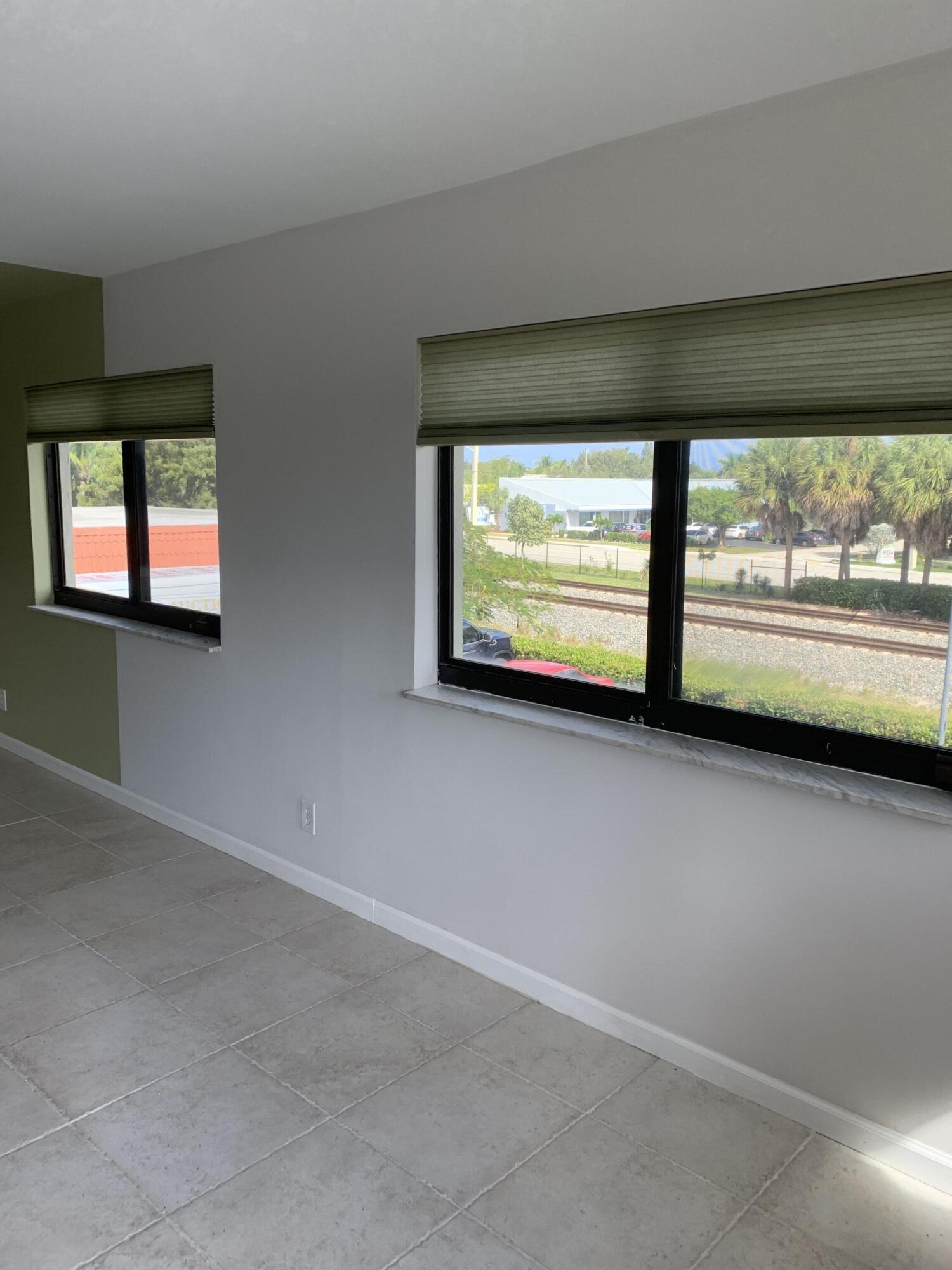 808 E Coast Avenue 808-878