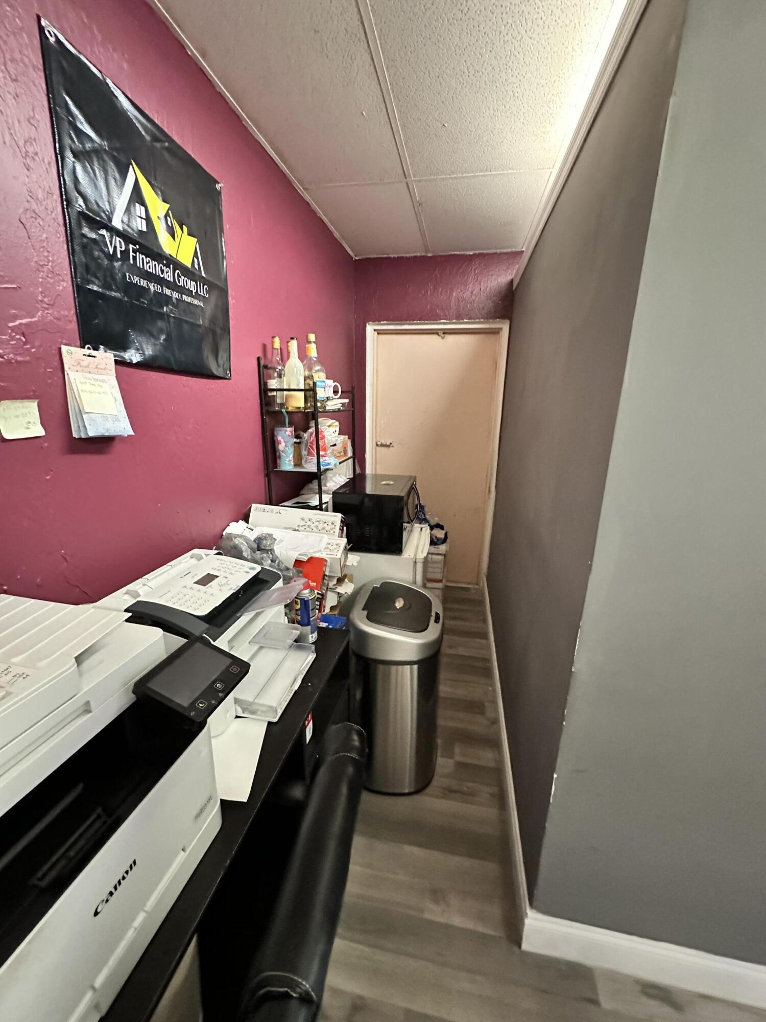 808 E Coast Avenue 808-878