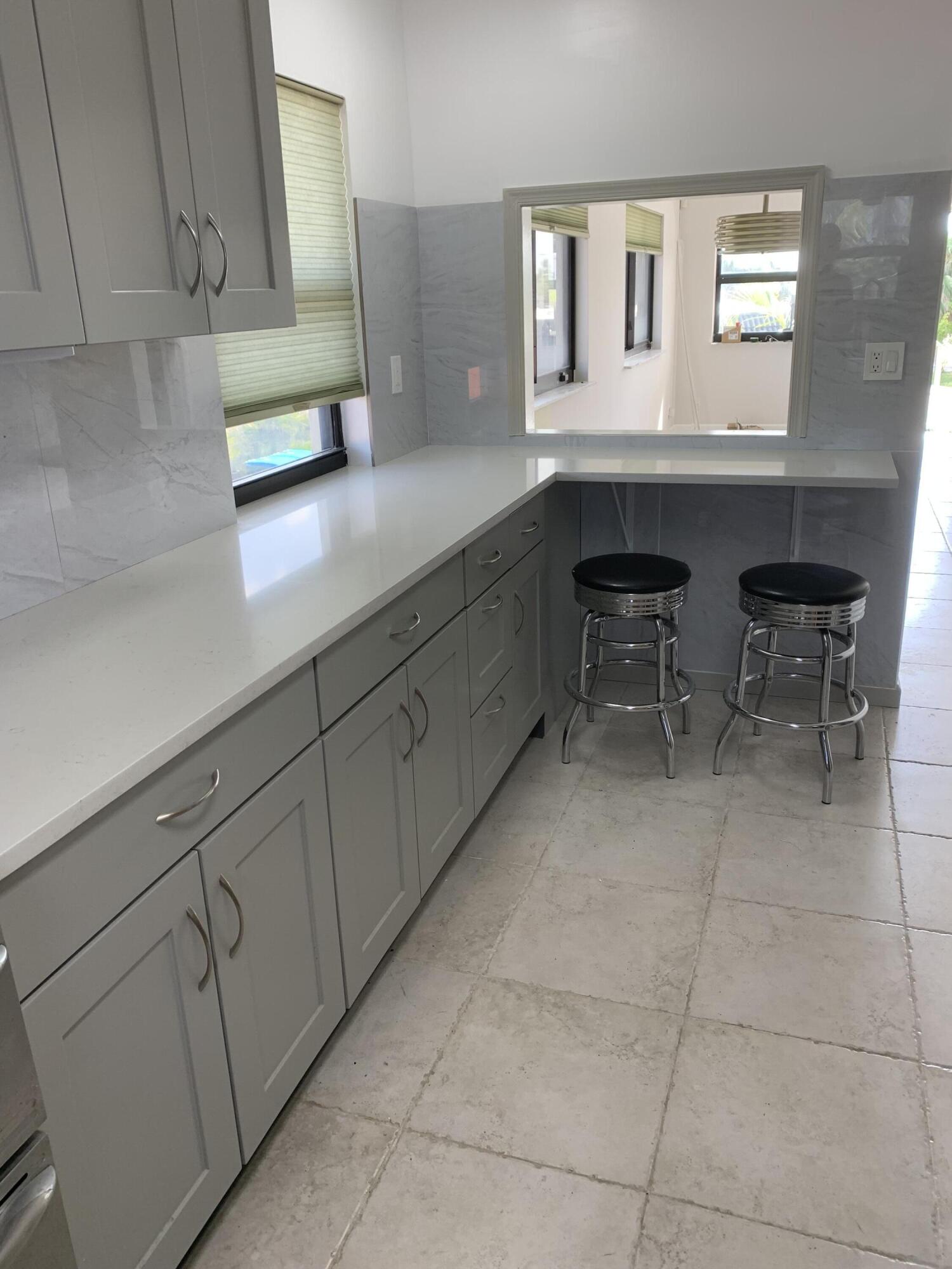 808 E Coast Avenue 808-878