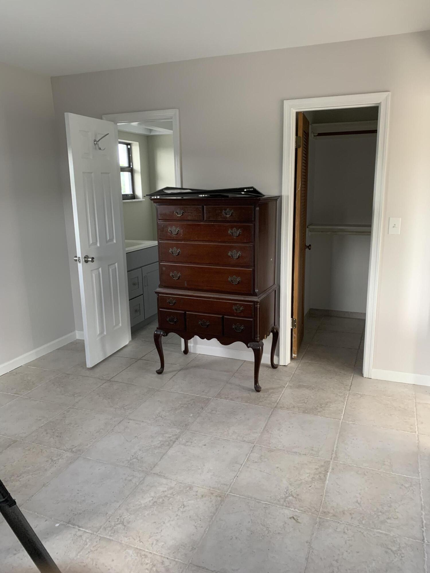 808 E Coast Avenue 808-878