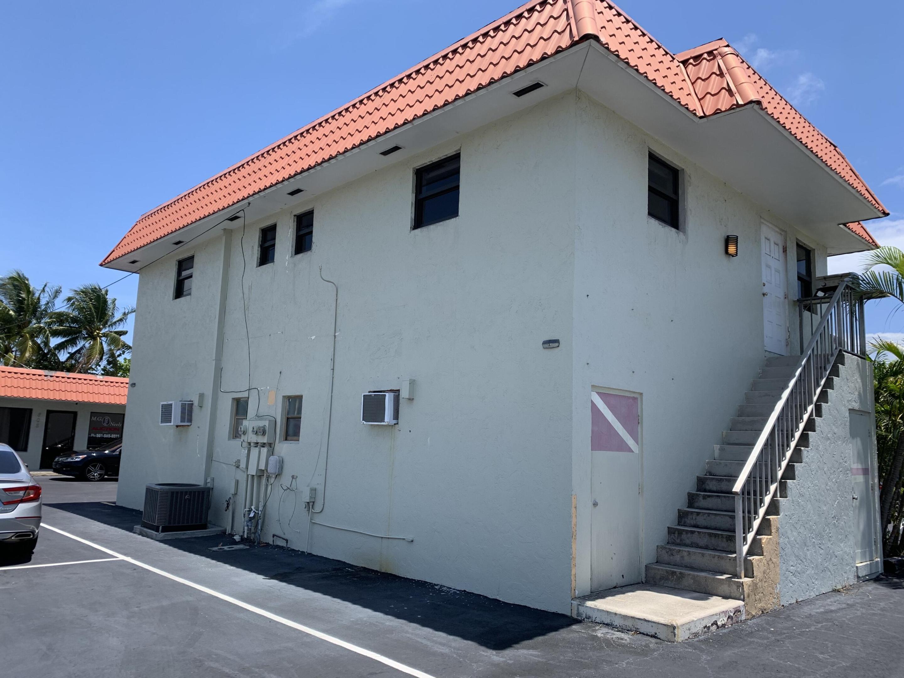 808 E Coast Avenue 808-878