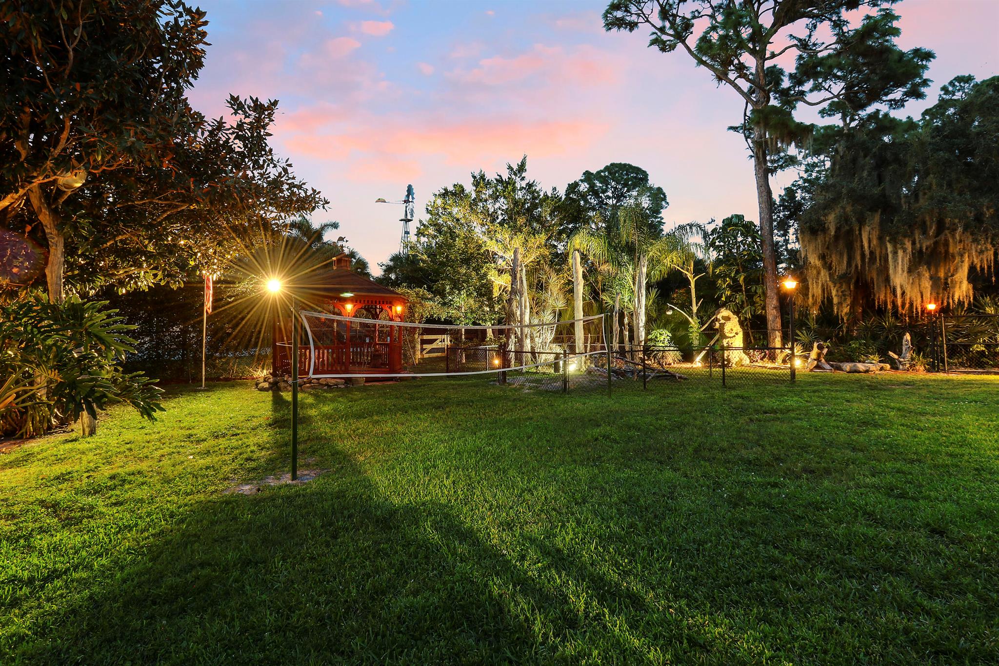 1071 SW Blue Water Way