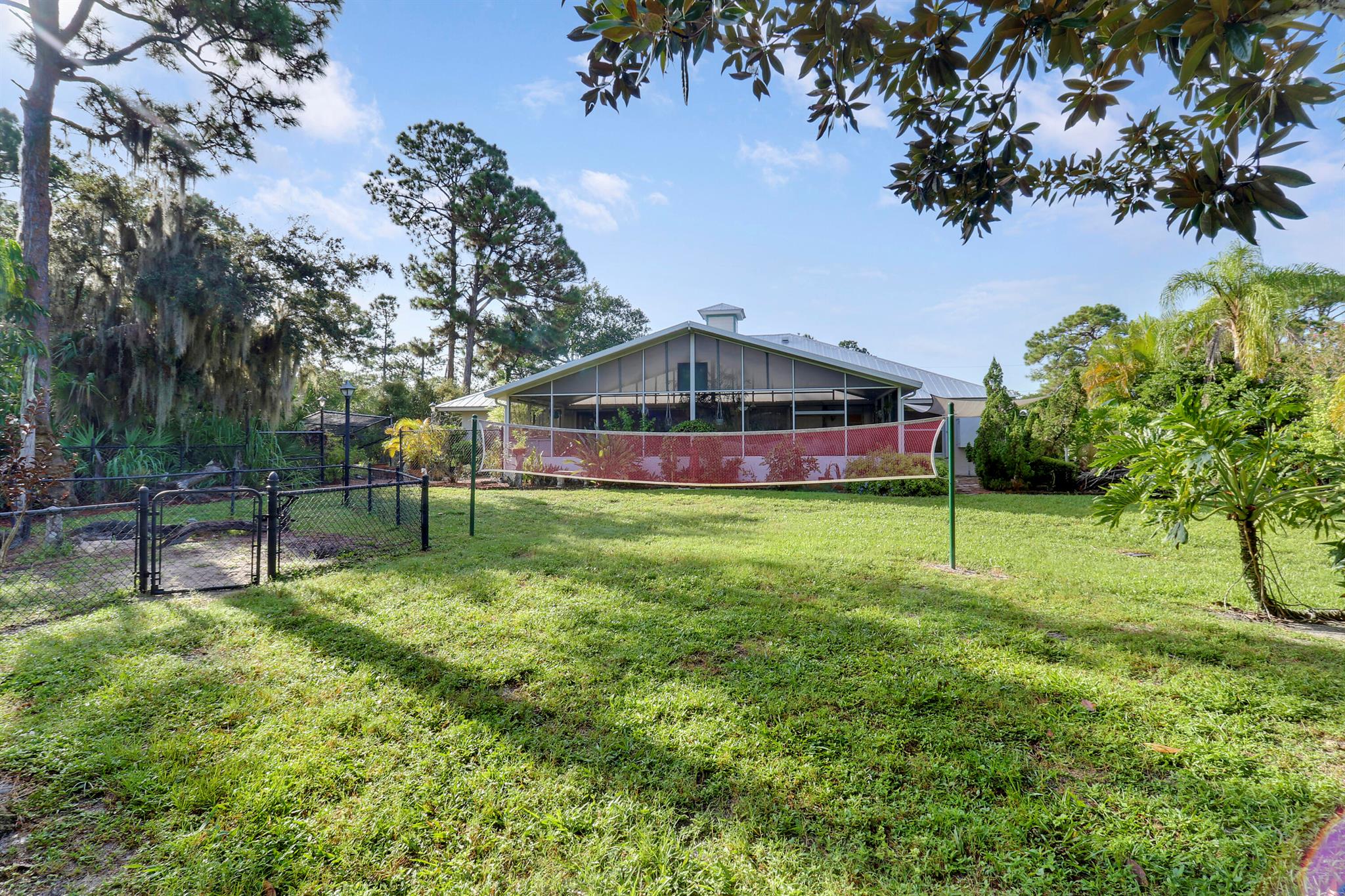 1071 SW Blue Water Way