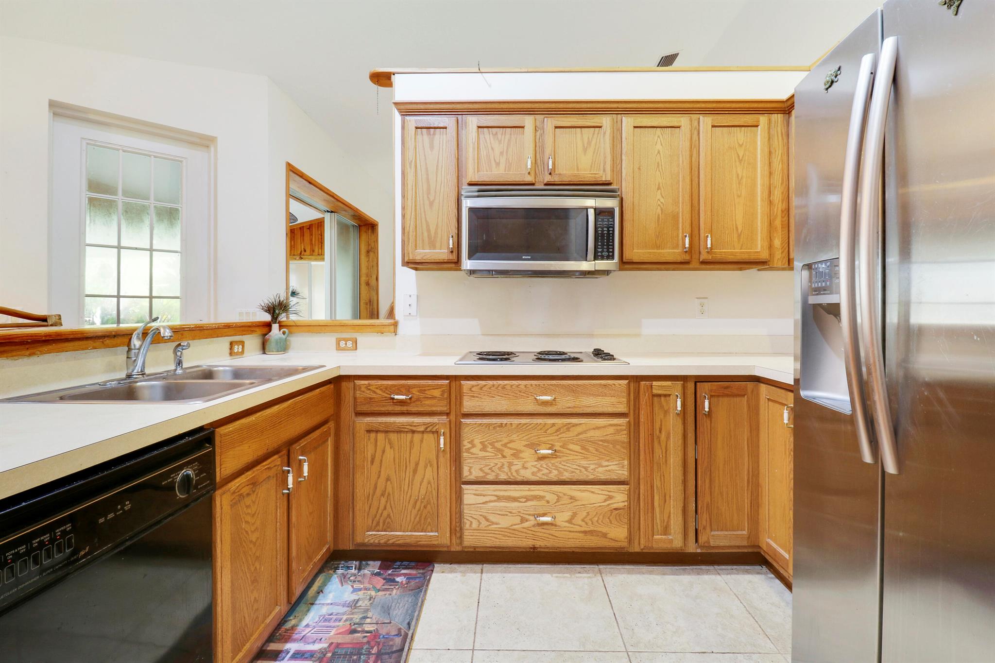 1071 SW Blue Water Way
