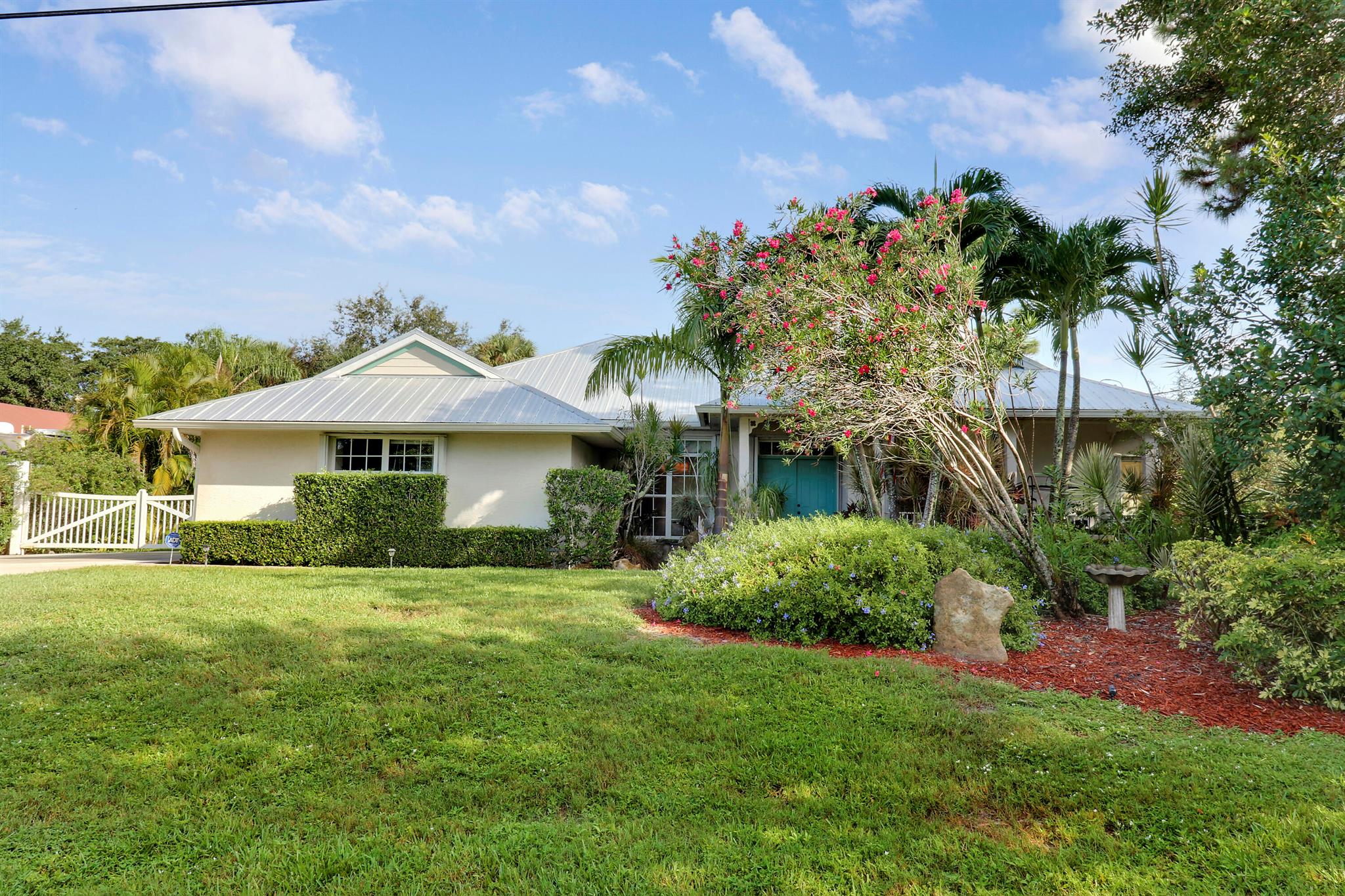 1071 SW Blue Water Way