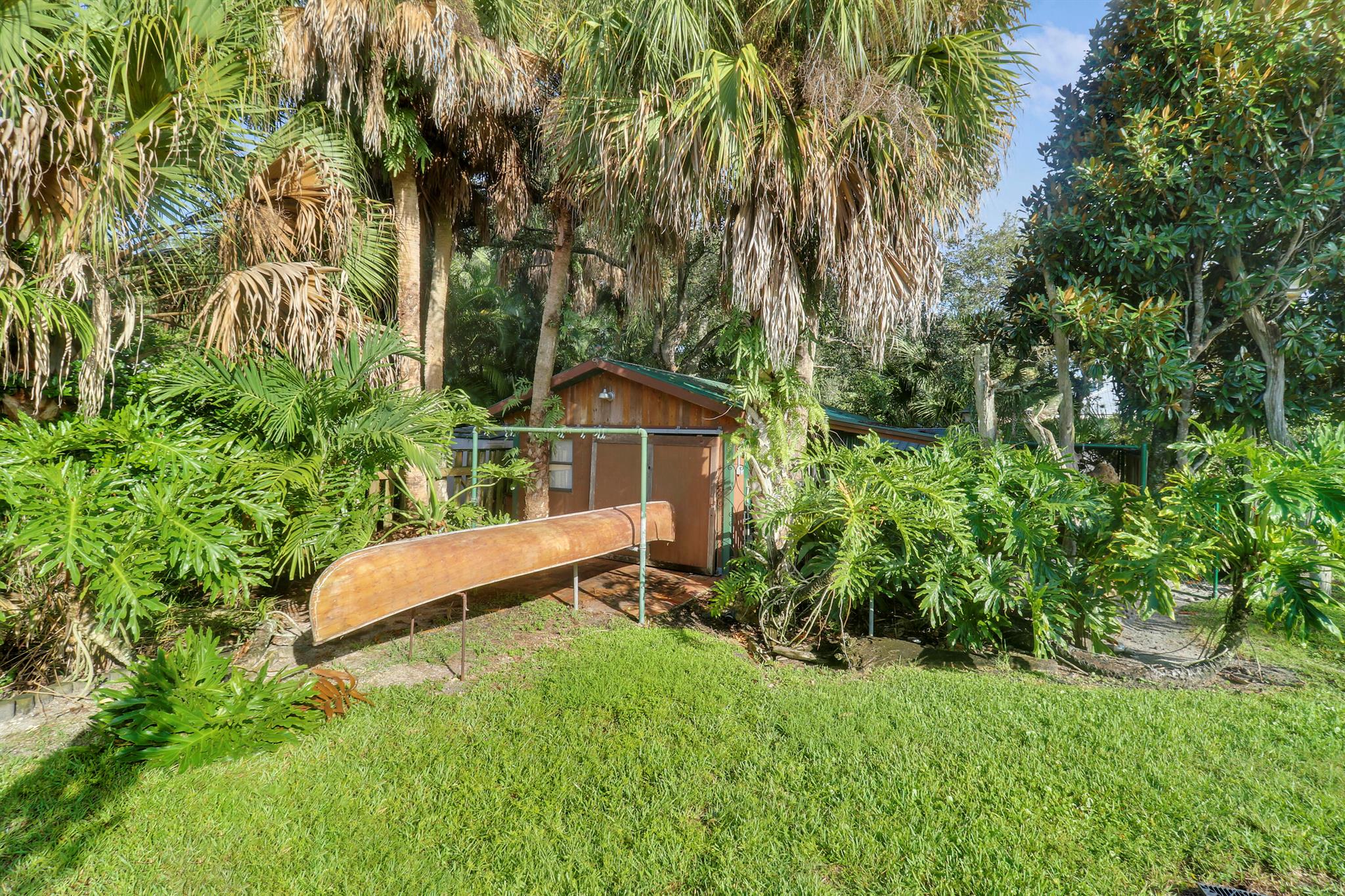 1071 SW Blue Water Way