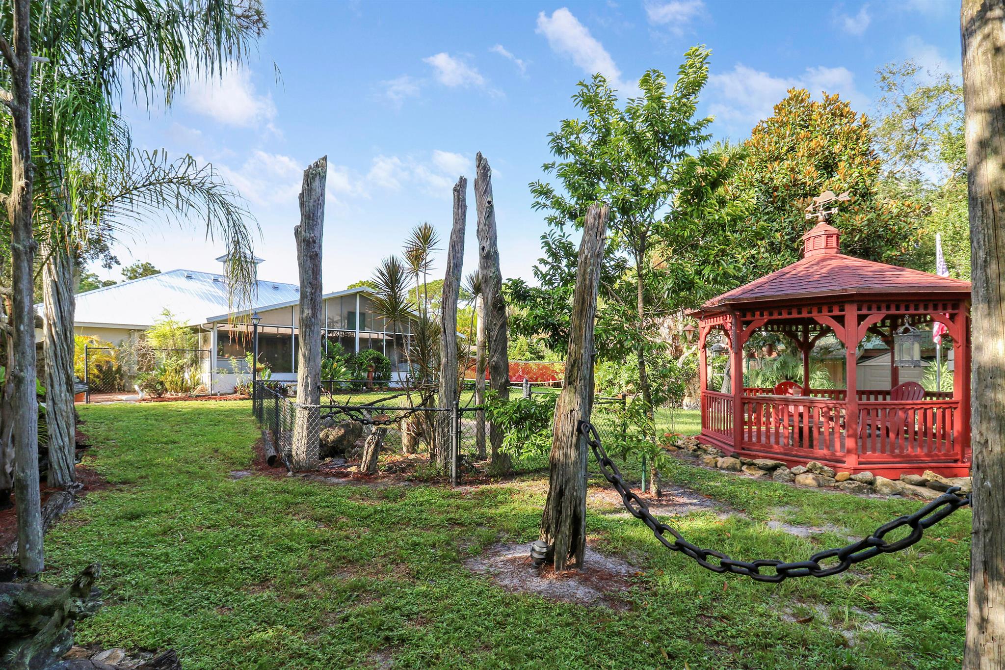 1071 SW Blue Water Way