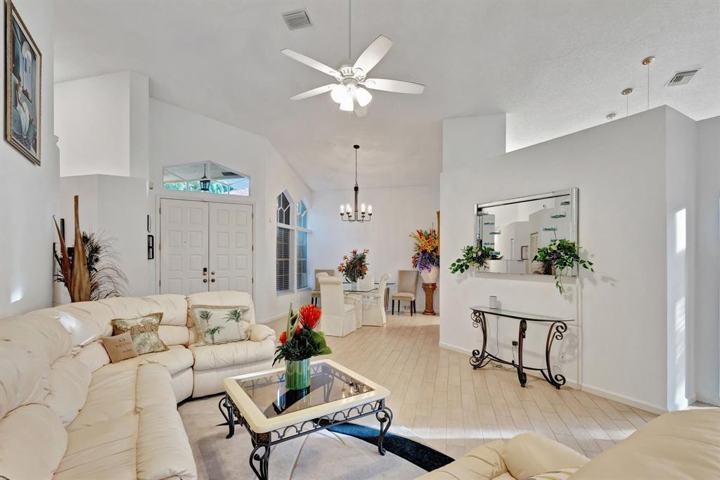 12780 Oak Knoll Drive