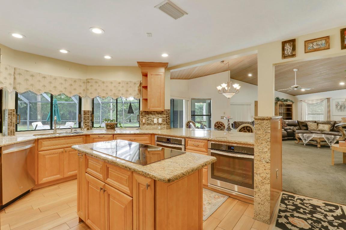 13302 Doubletree Circle