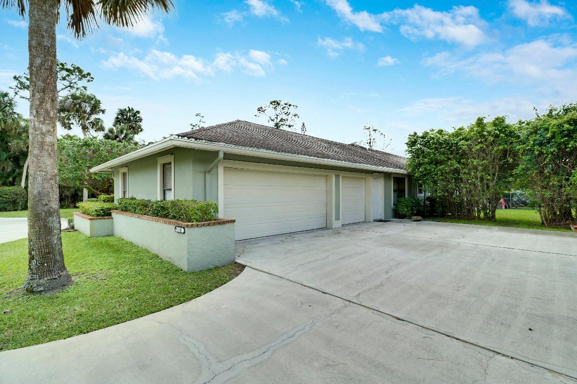 13302 Doubletree Circle