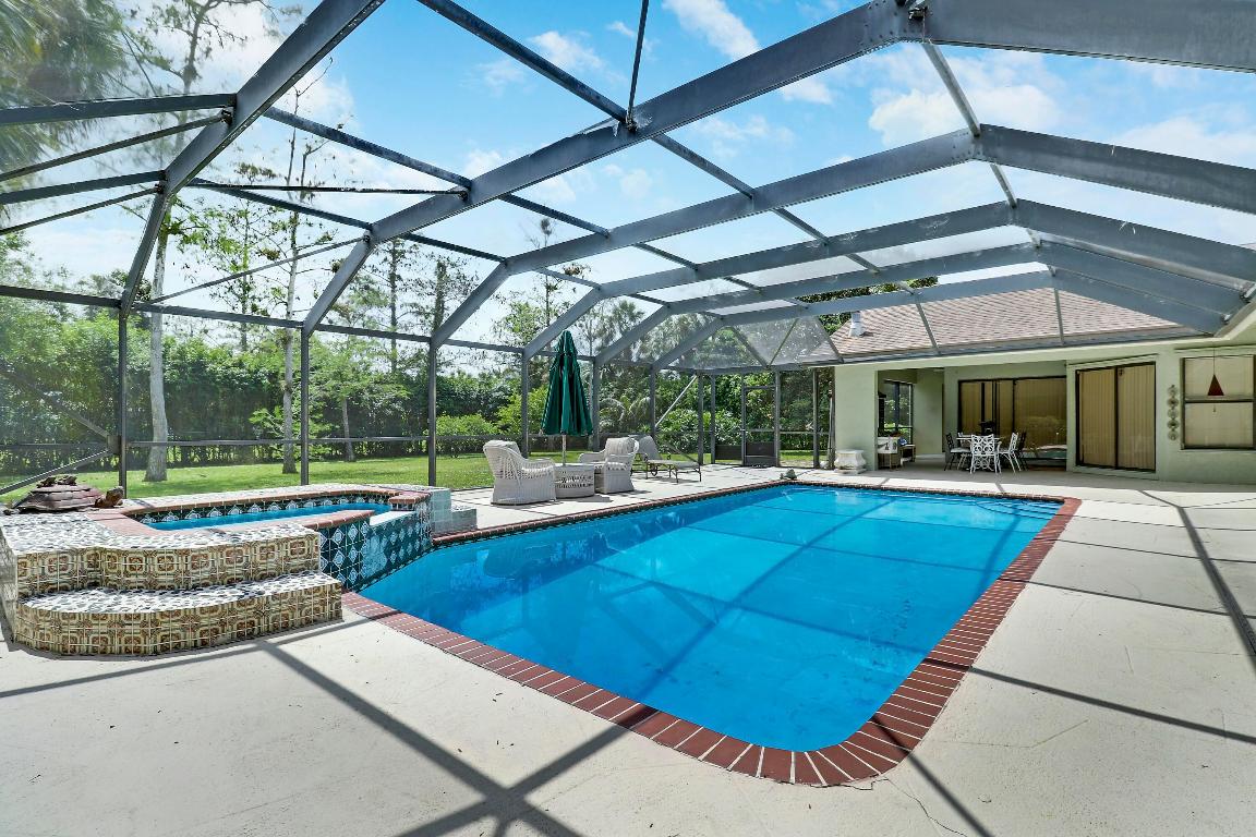 13302 Doubletree Circle