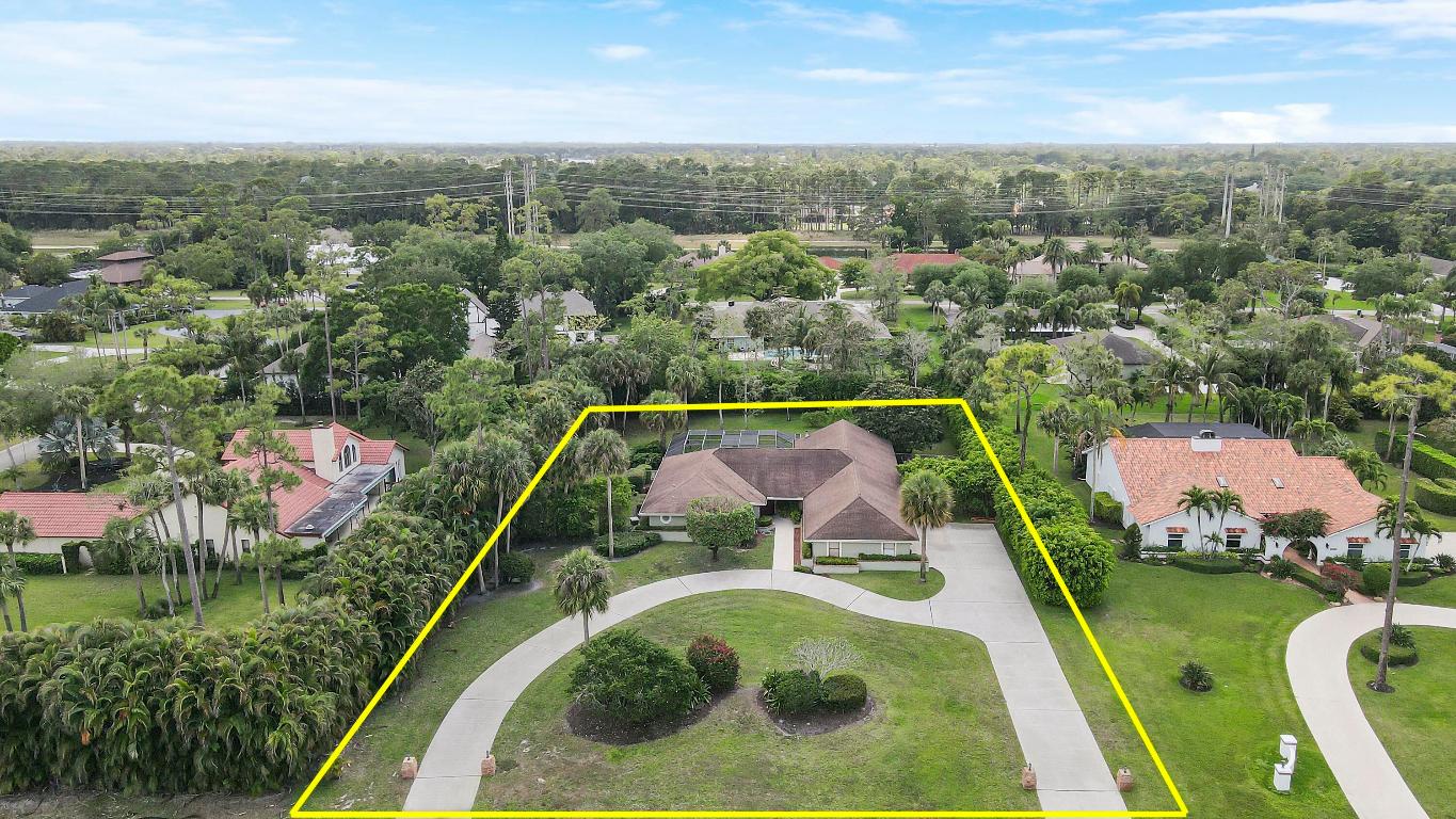 13302 Doubletree Circle