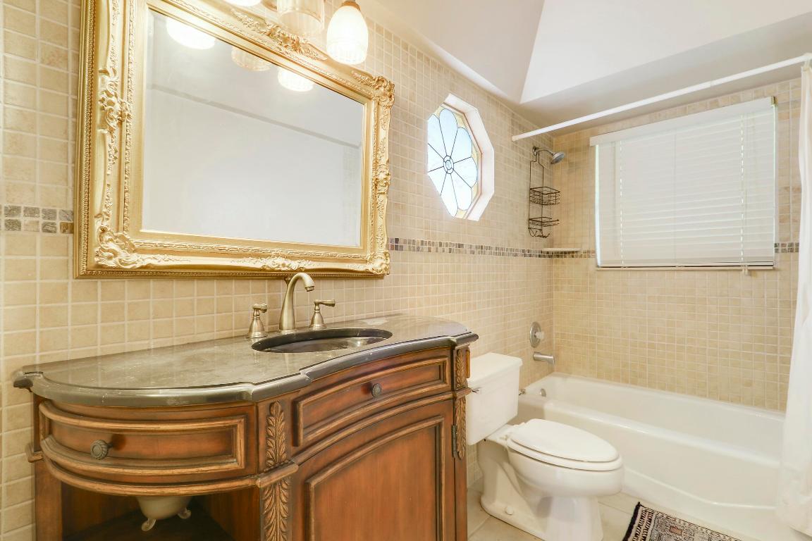 13302 Doubletree Circle