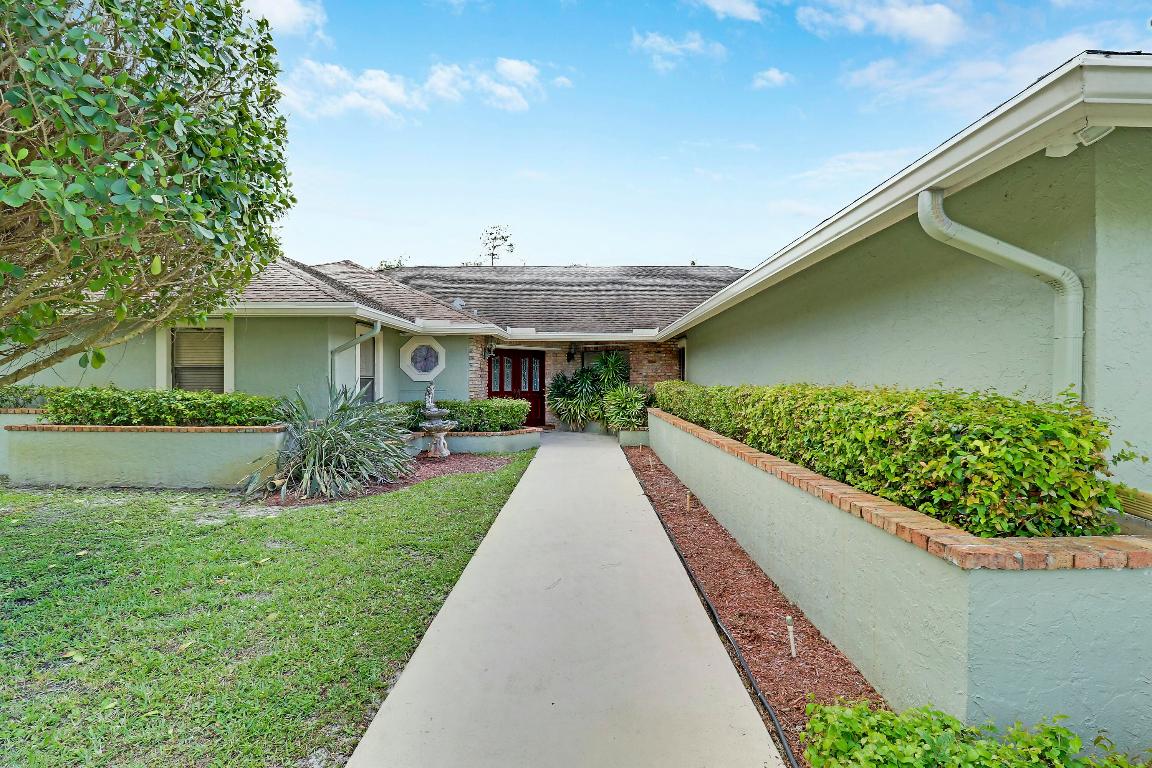 13302 Doubletree Circle