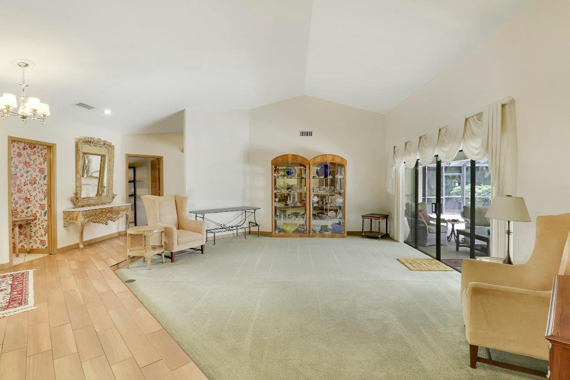 13302 Doubletree Circle