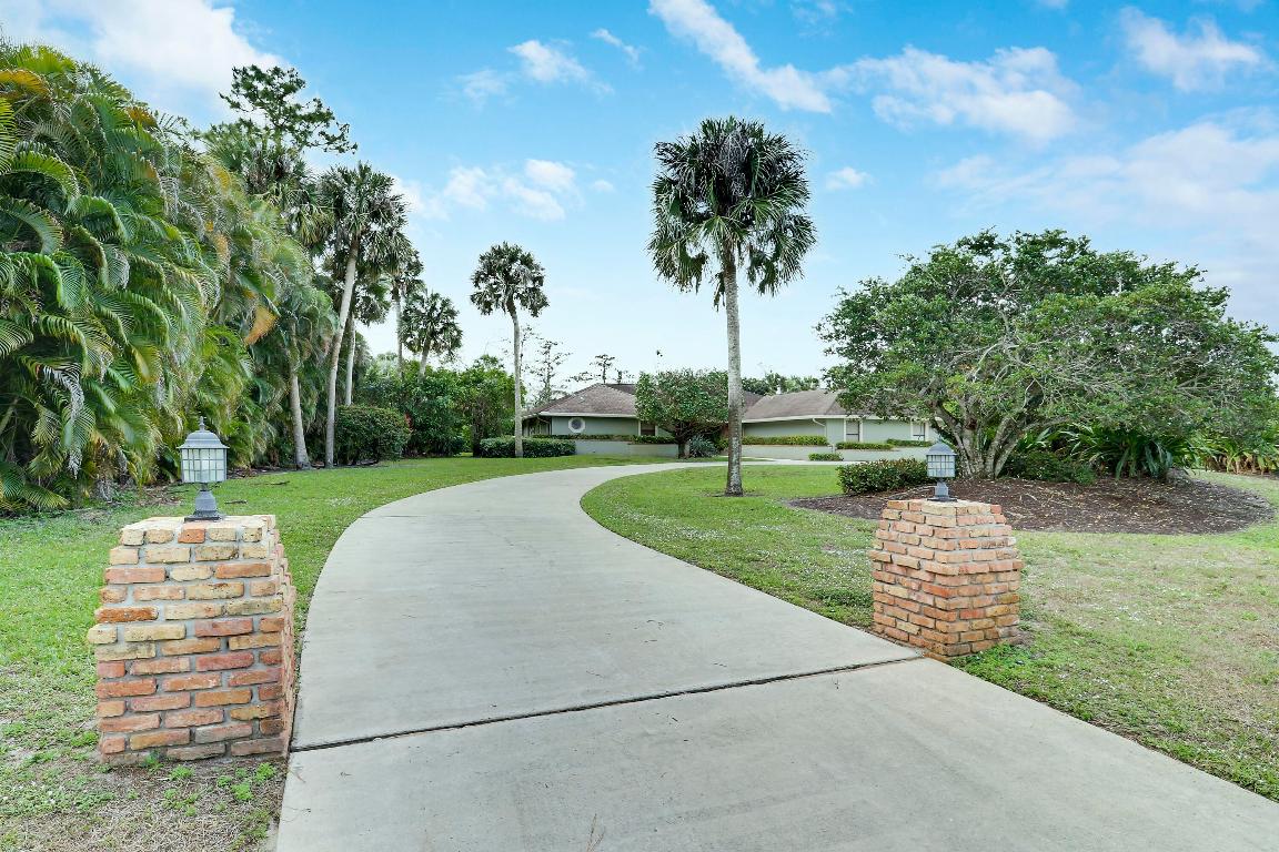 13302 Doubletree Circle