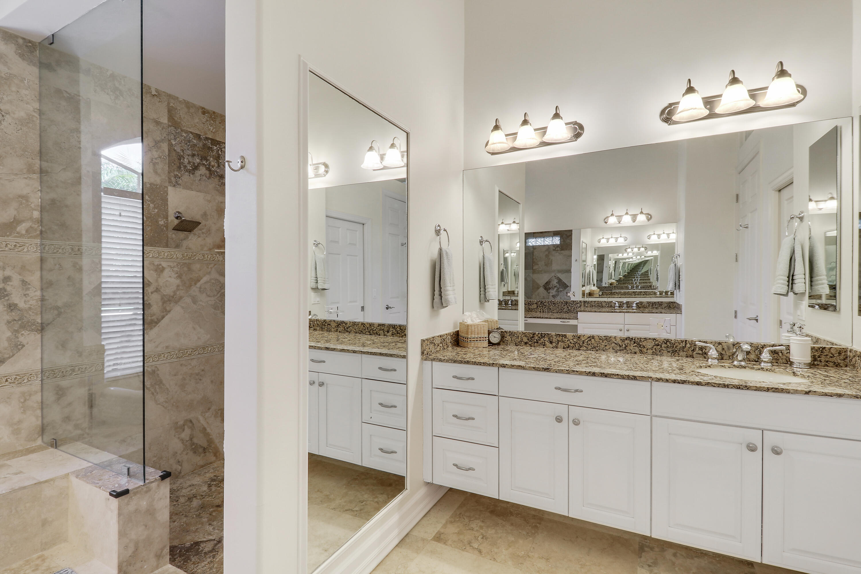 19560 Gulfstream Drive