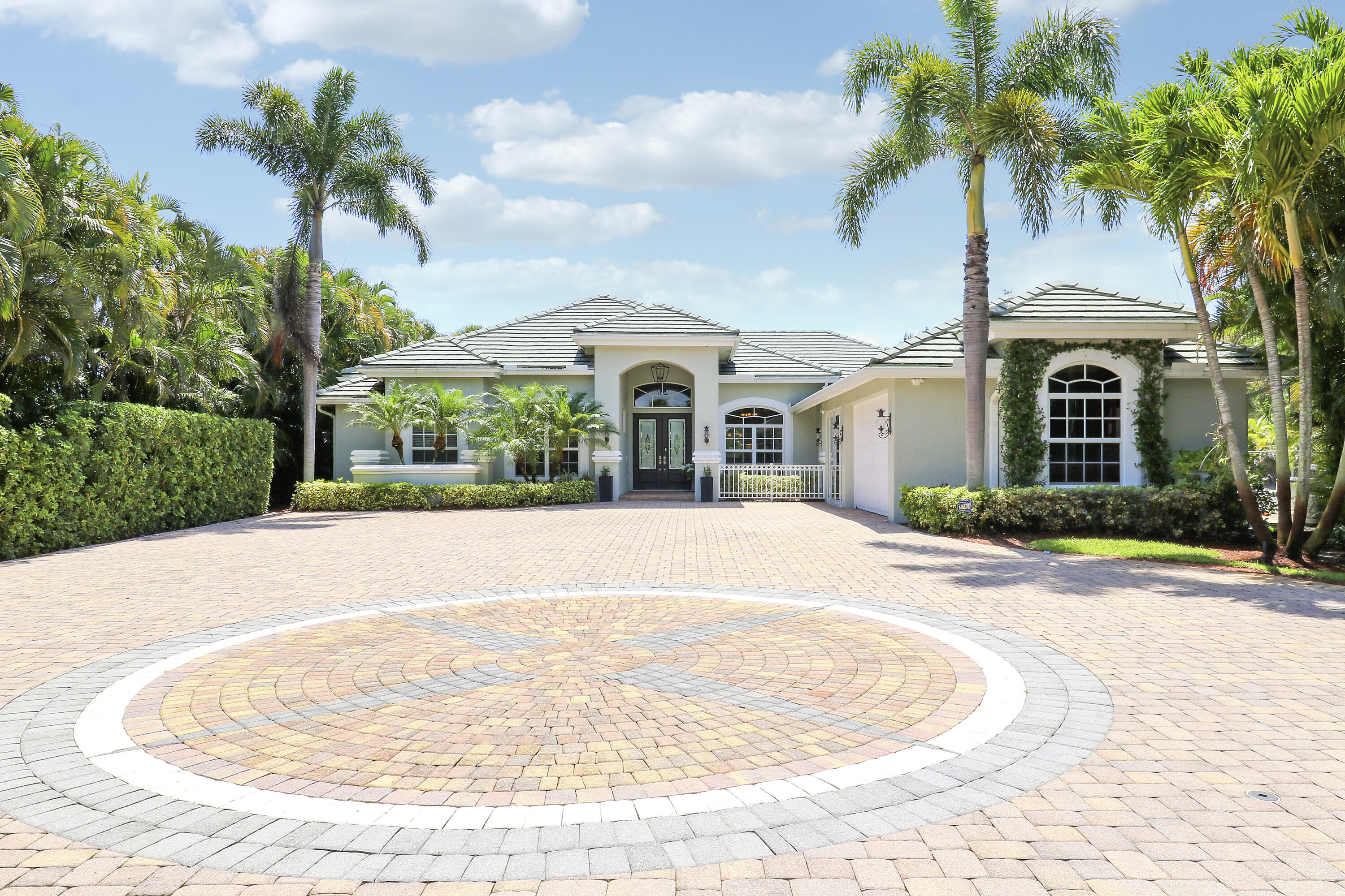 19560 Gulfstream Drive