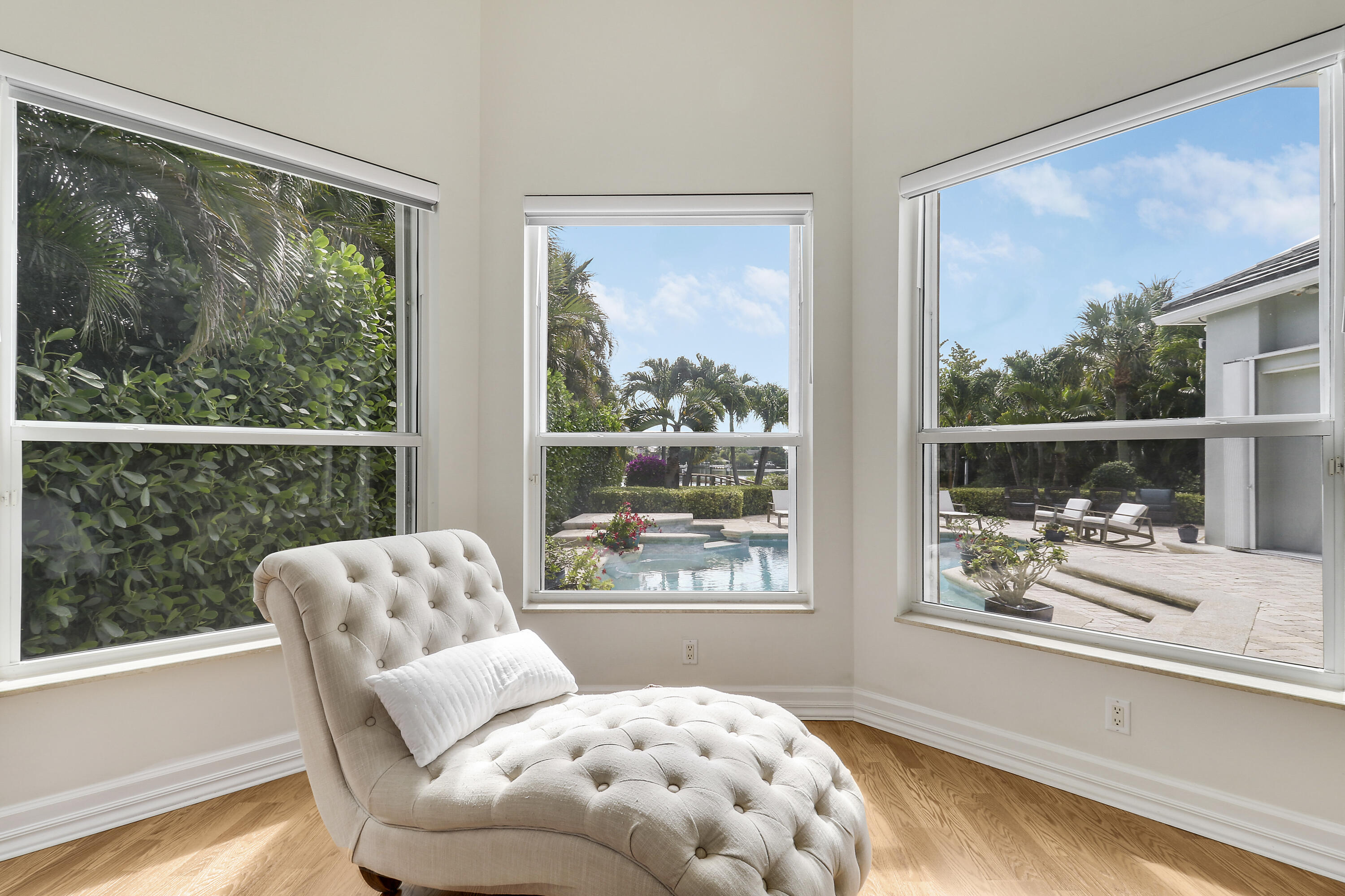 19560 Gulfstream Drive