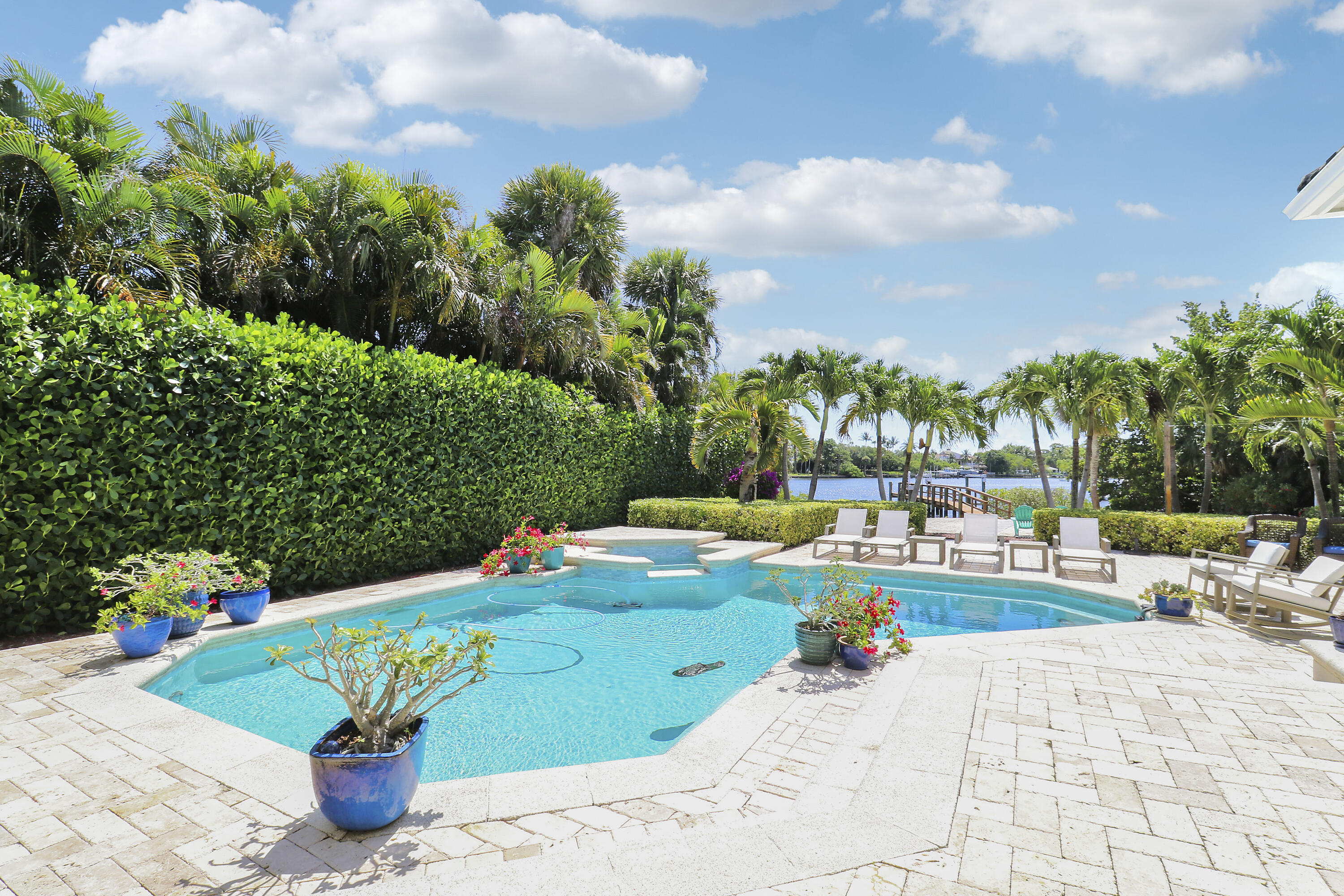 19560 Gulfstream Drive