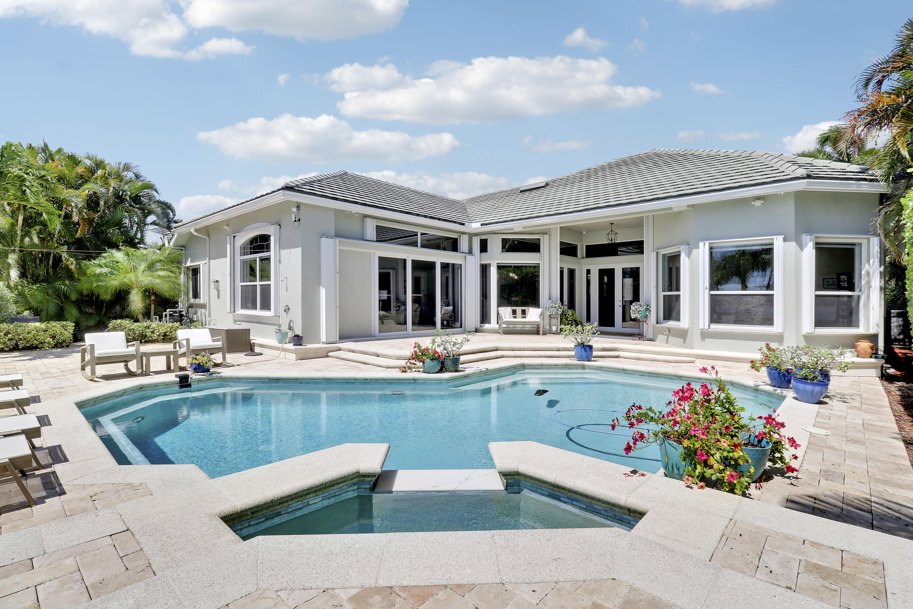 19560 Gulfstream Drive