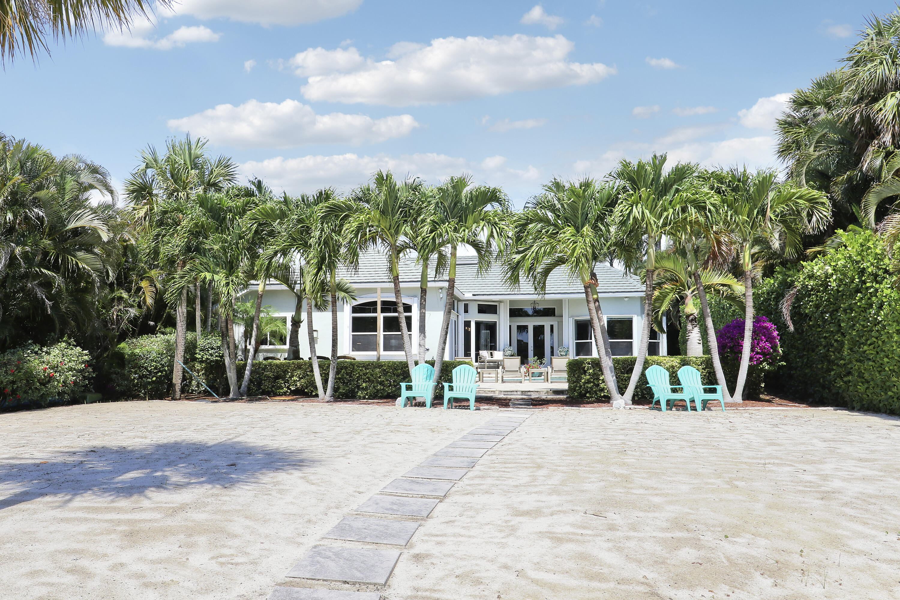 19560 Gulfstream Drive