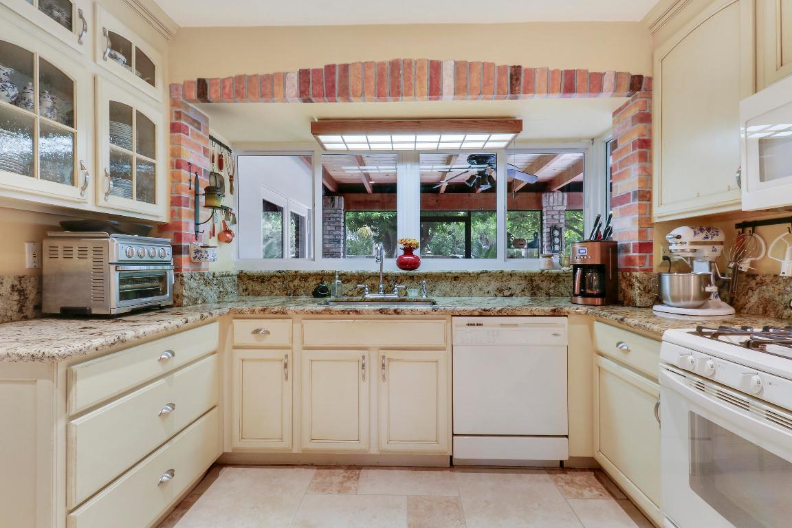 10421 SW 107th Street