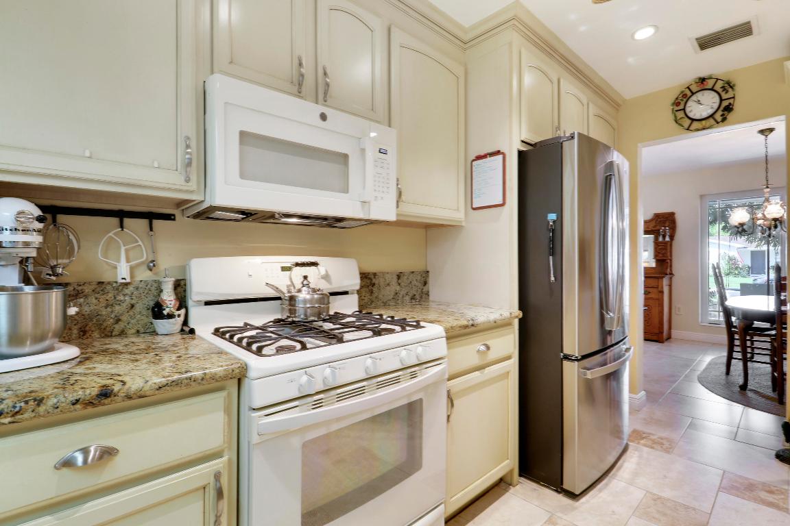 10421 SW 107th Street