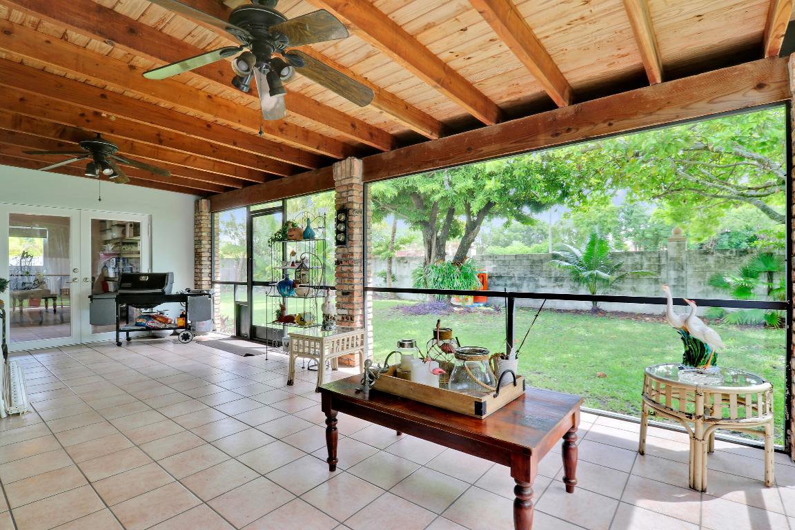 10421 SW 107th Street