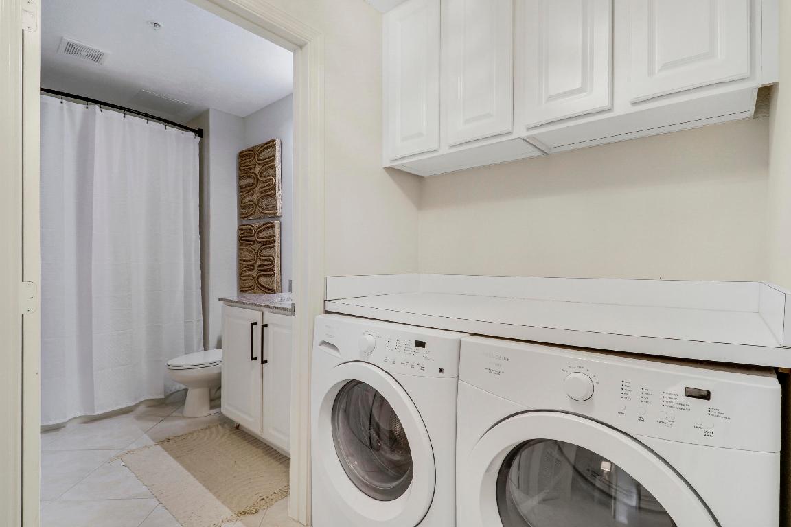 370 Golfview Road 202