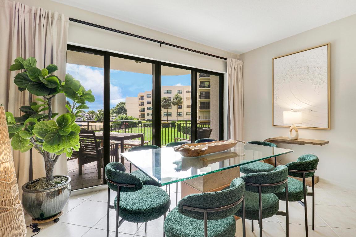 370 Golfview Road 202