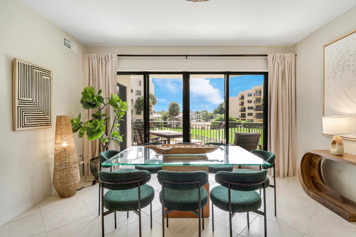 370 Golfview Road 202