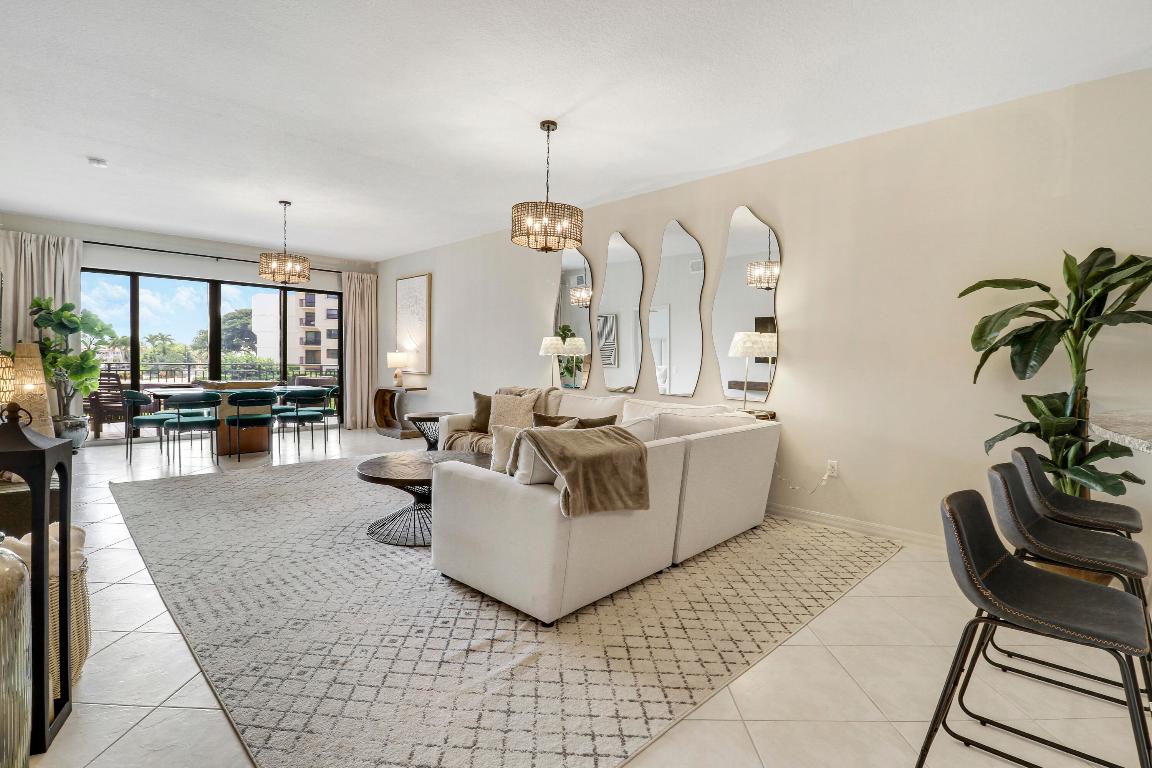 370 Golfview Road 202