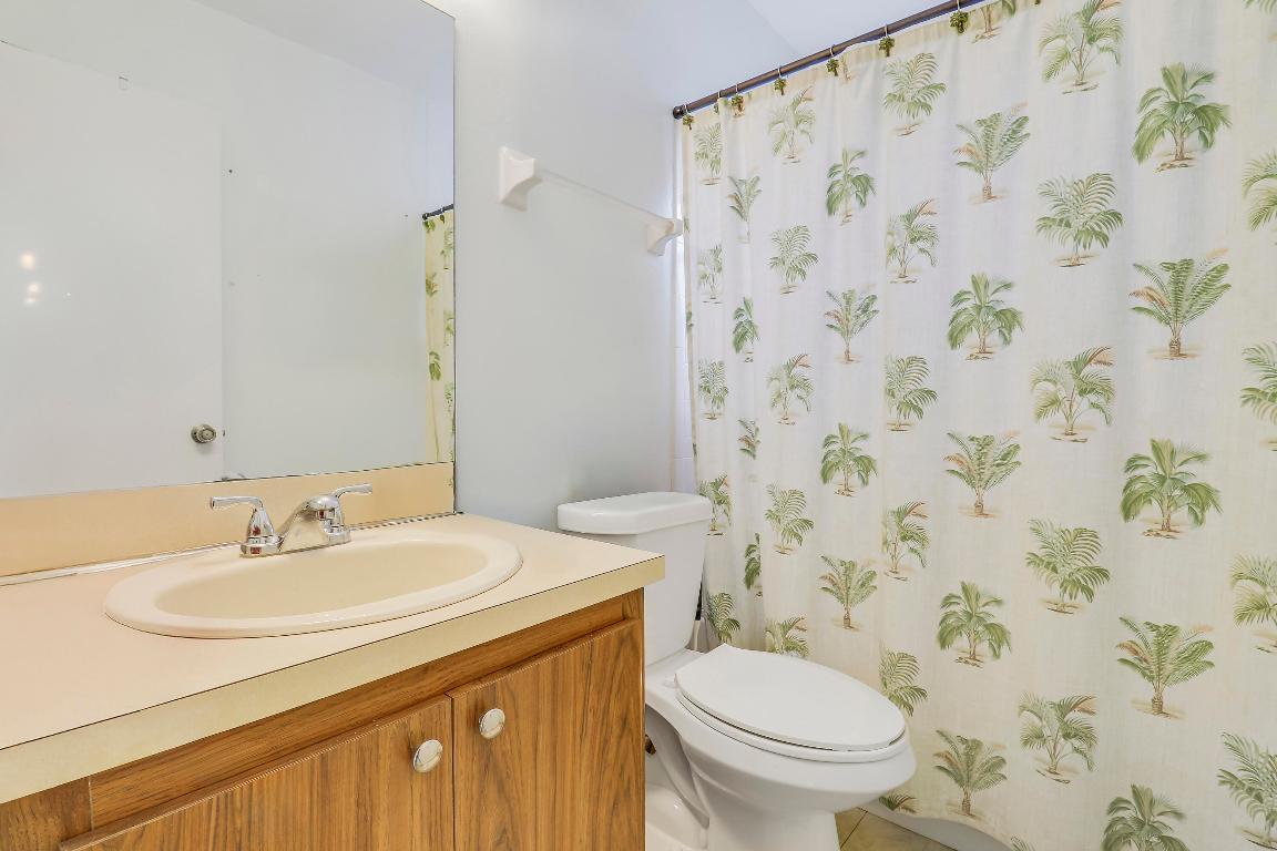 128 Sherwood Circle 13b