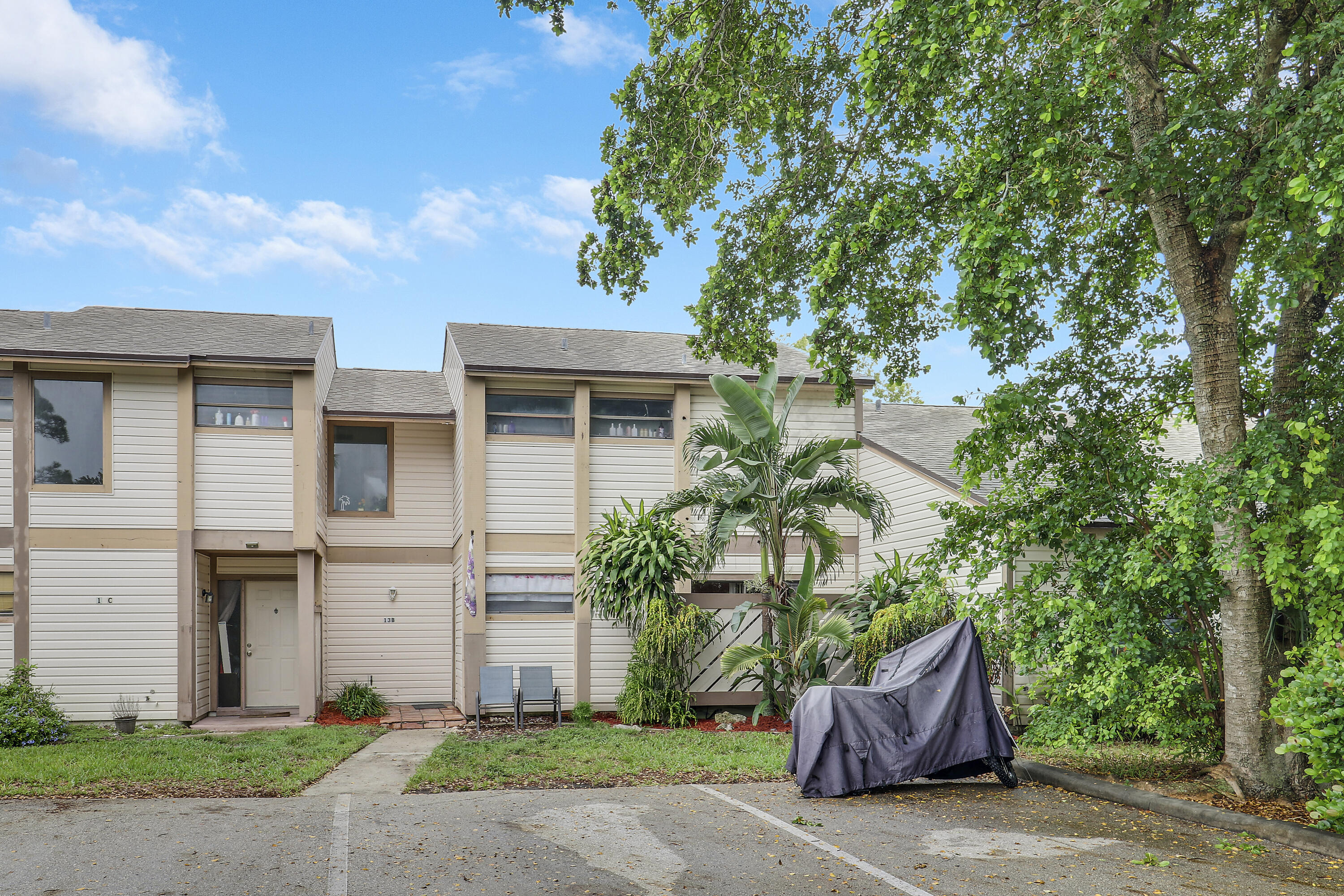 128 Sherwood Circle 13b